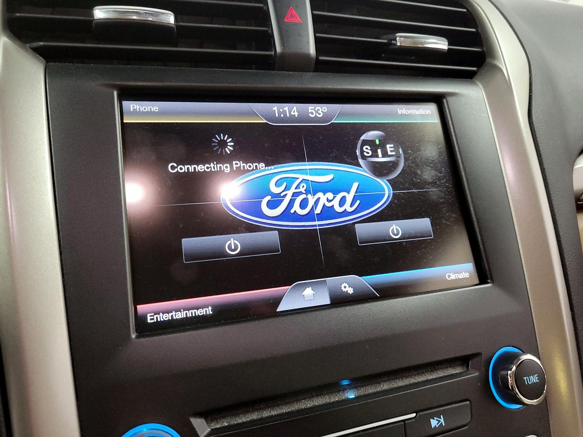 Thumbnail: 2016 Ford Fusion - 13