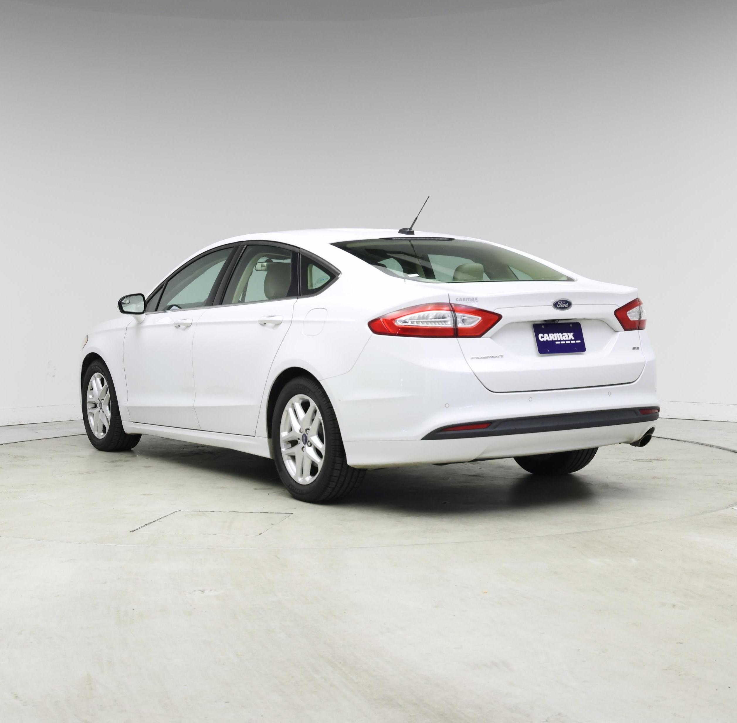 Thumbnail: 2016 Ford Fusion - 2