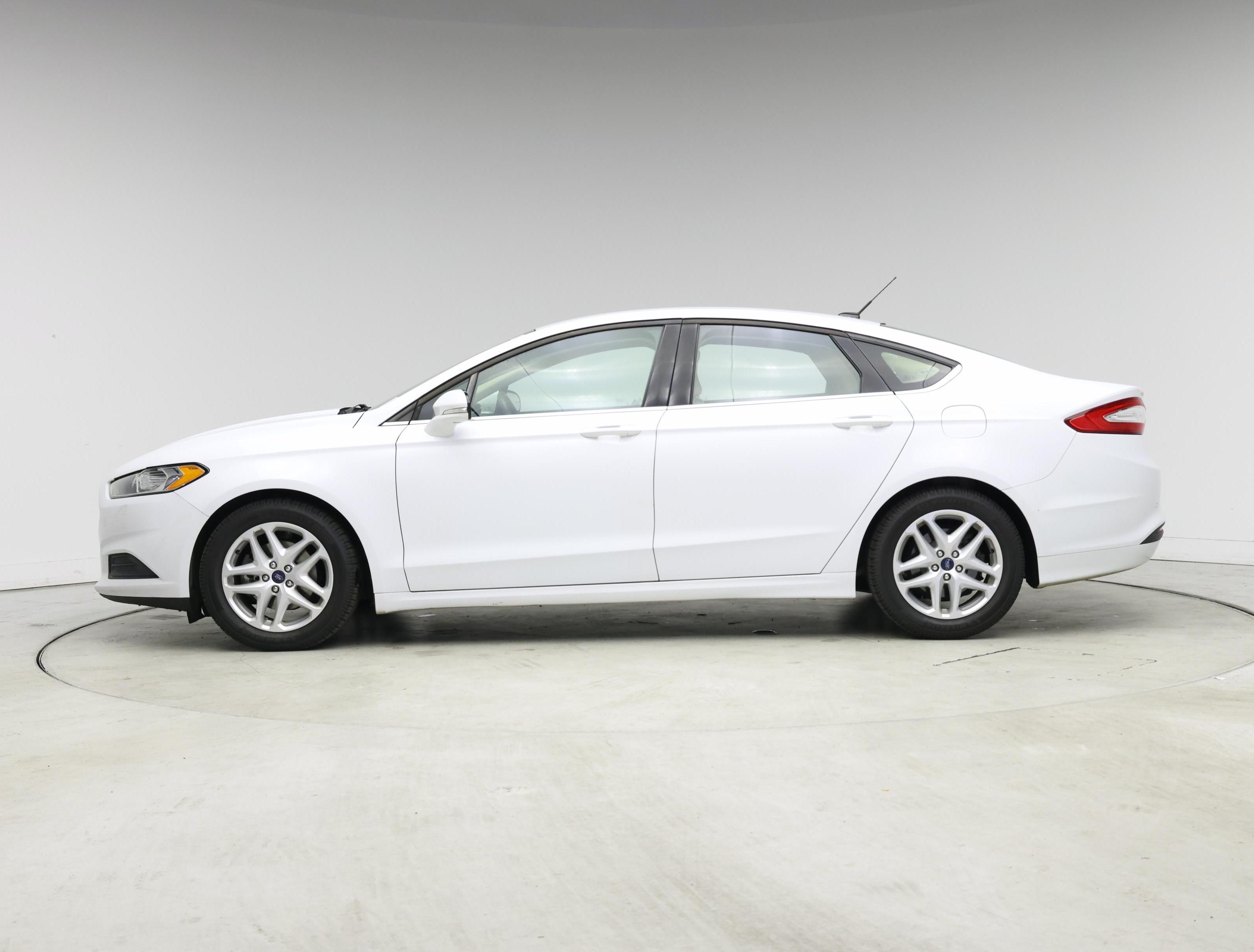 Thumbnail: 2016 Ford Fusion - 3