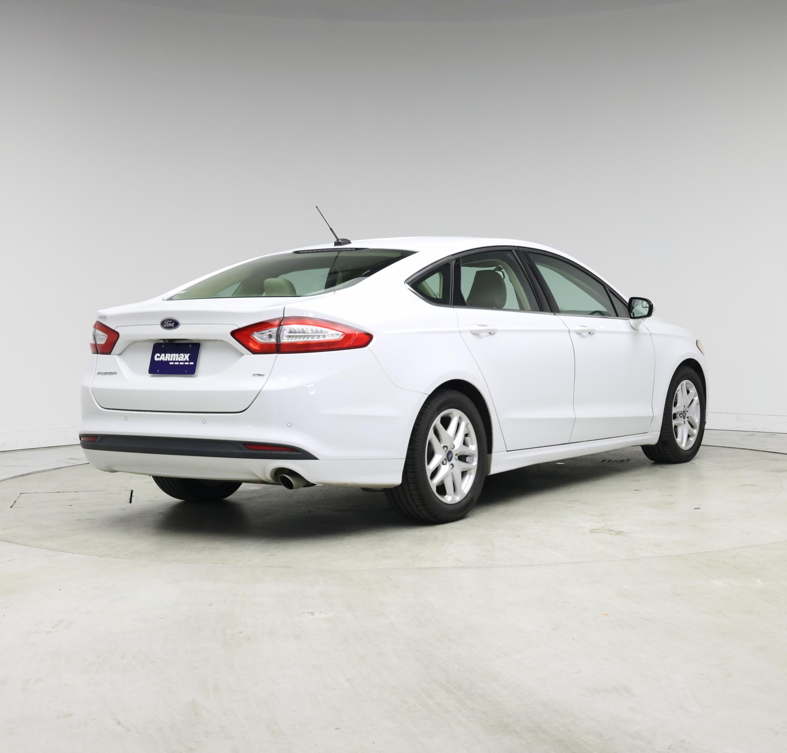 Thumbnail: 2016 Ford Fusion - 8