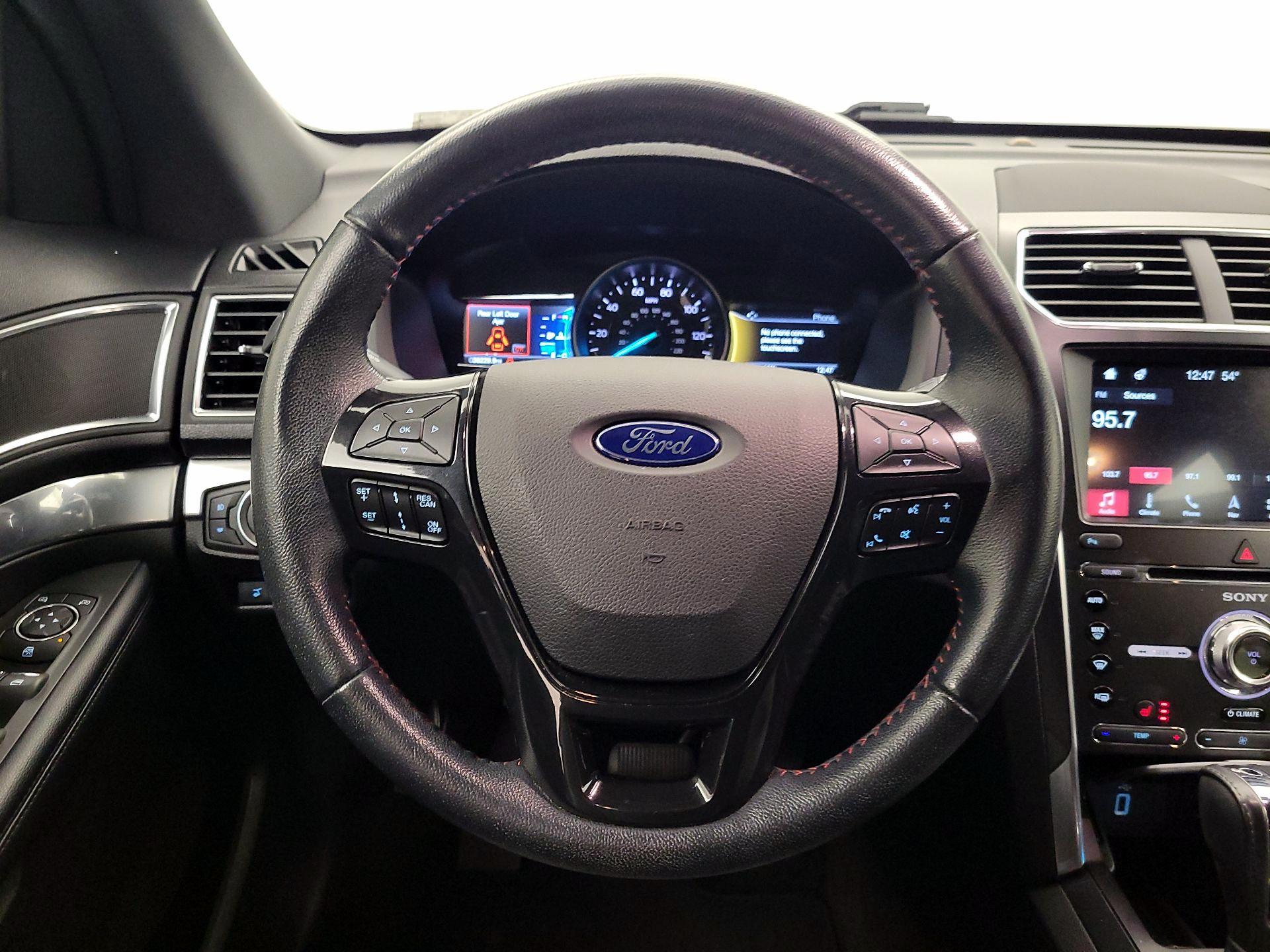 Thumbnail: 2018 Ford Explorer - 10