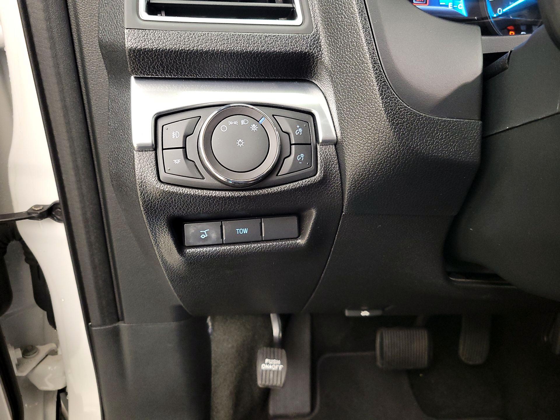 Thumbnail: 2018 Ford Explorer - 13