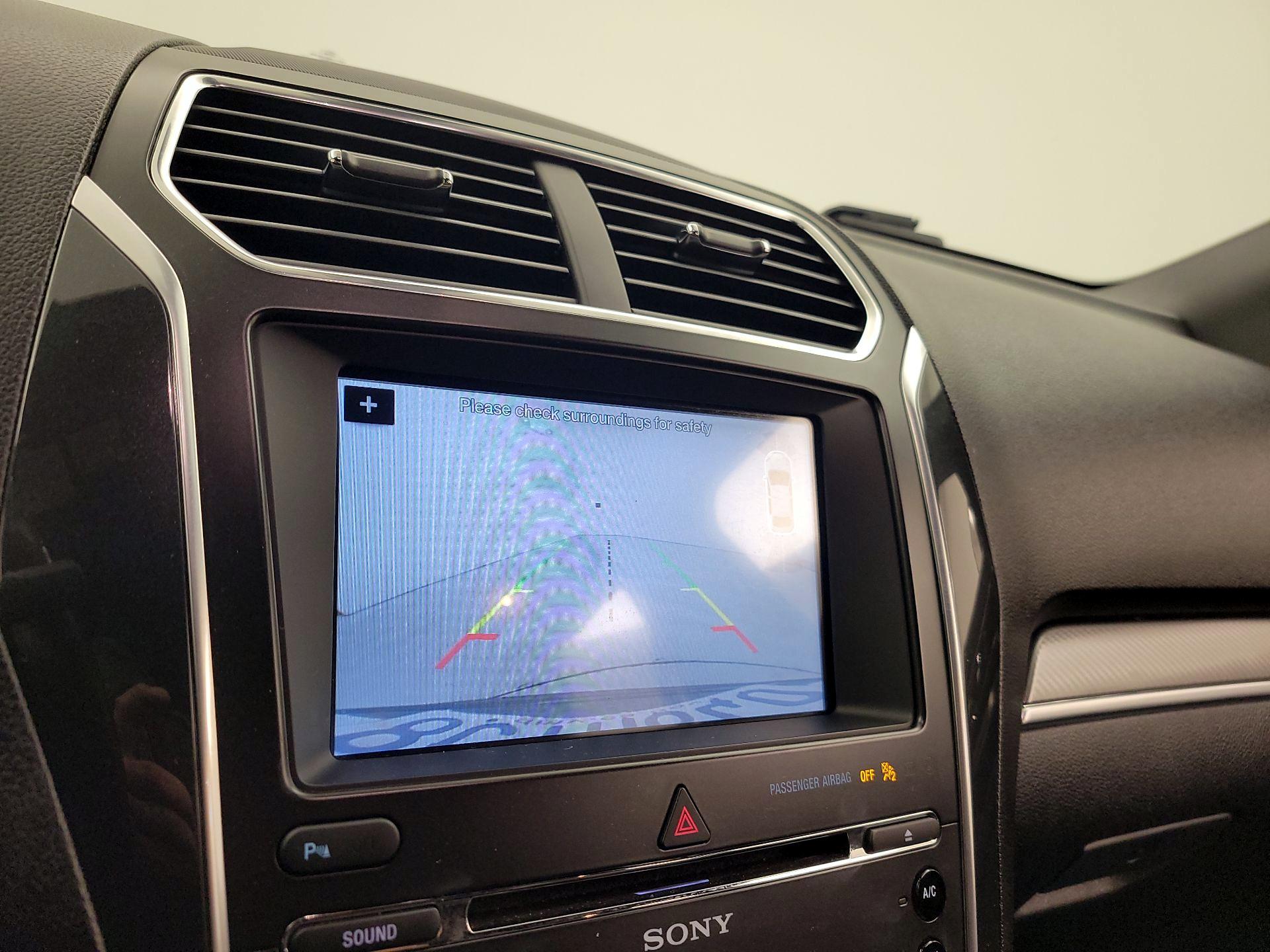 Thumbnail: 2018 Ford Explorer - 14