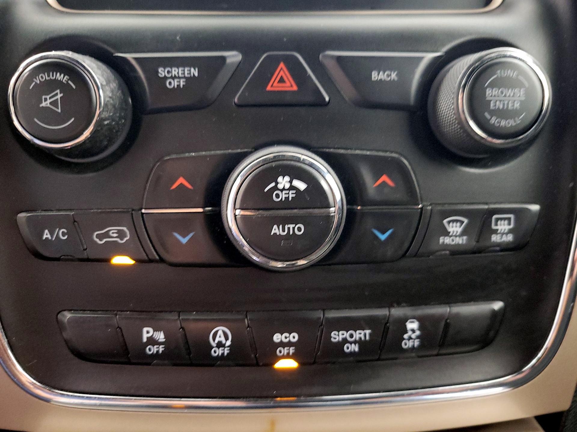 Thumbnail: 2017 Jeep Grand Cherokee - 16