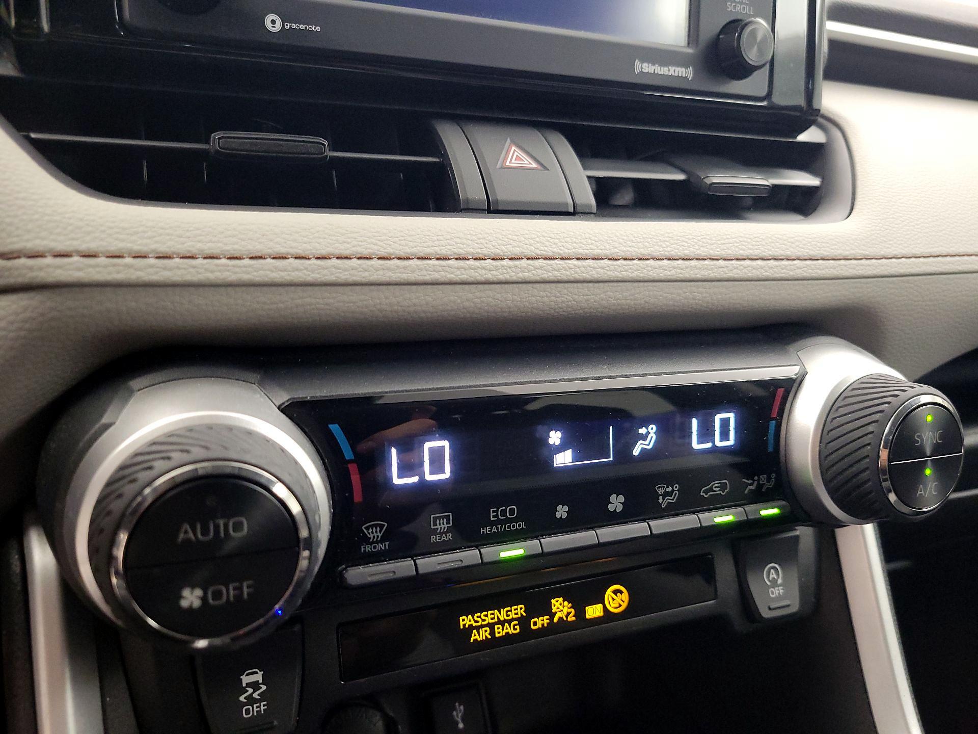 Thumbnail: 2021 Toyota RAV4 - 16