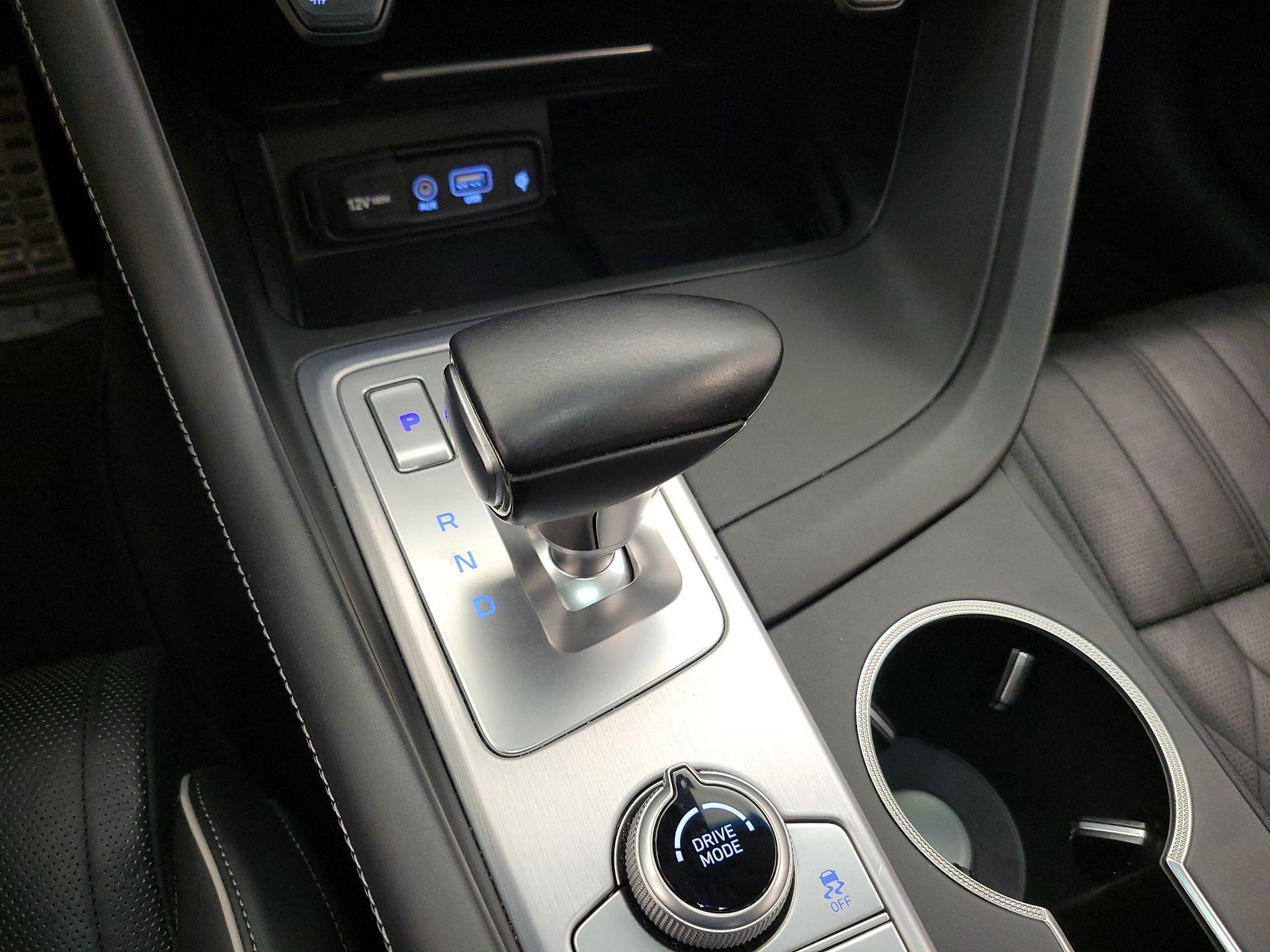 Thumbnail: 2019 Genesis G70 - 18