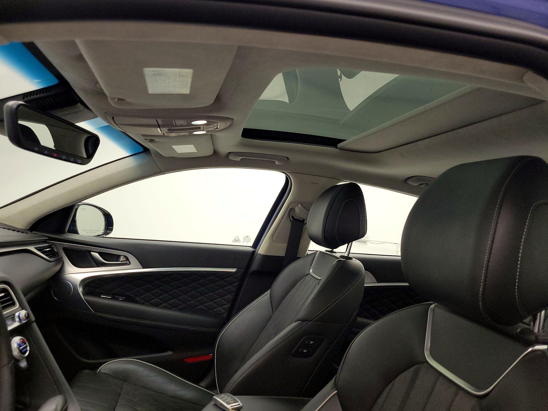 Thumbnail: 2019 Genesis G70 - 20