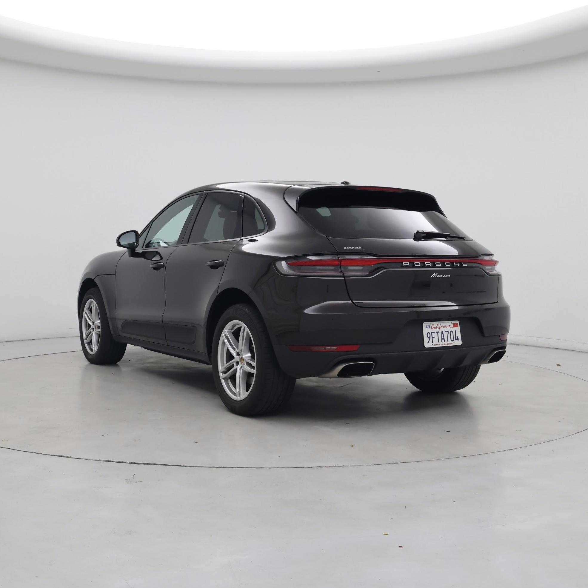 Thumbnail: 2021 Porsche Macan - 2