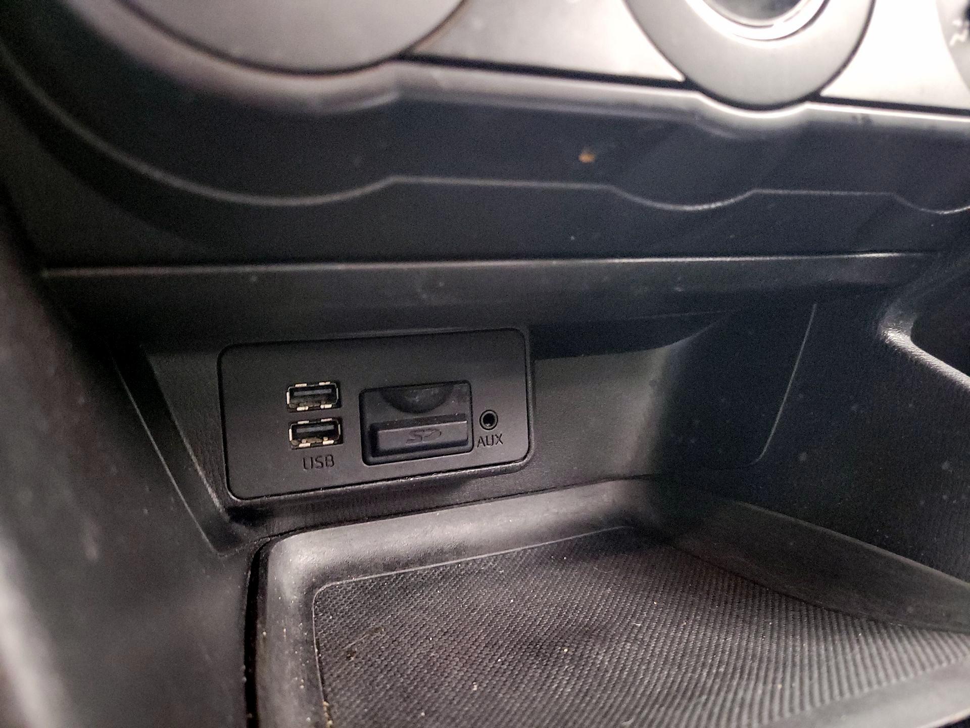 Thumbnail: 2015 Mazda Mazda3 - 19