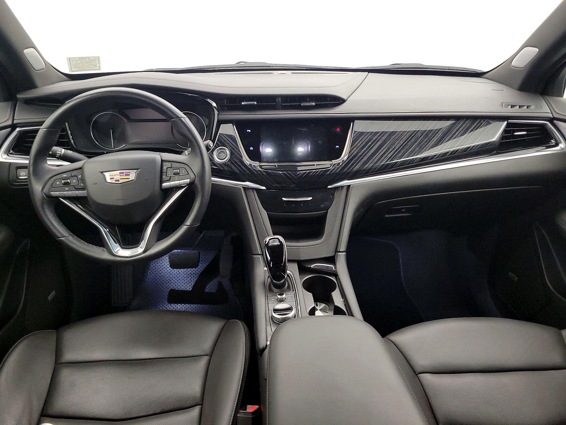 Thumbnail: 2025 Cadillac XT6 - 9