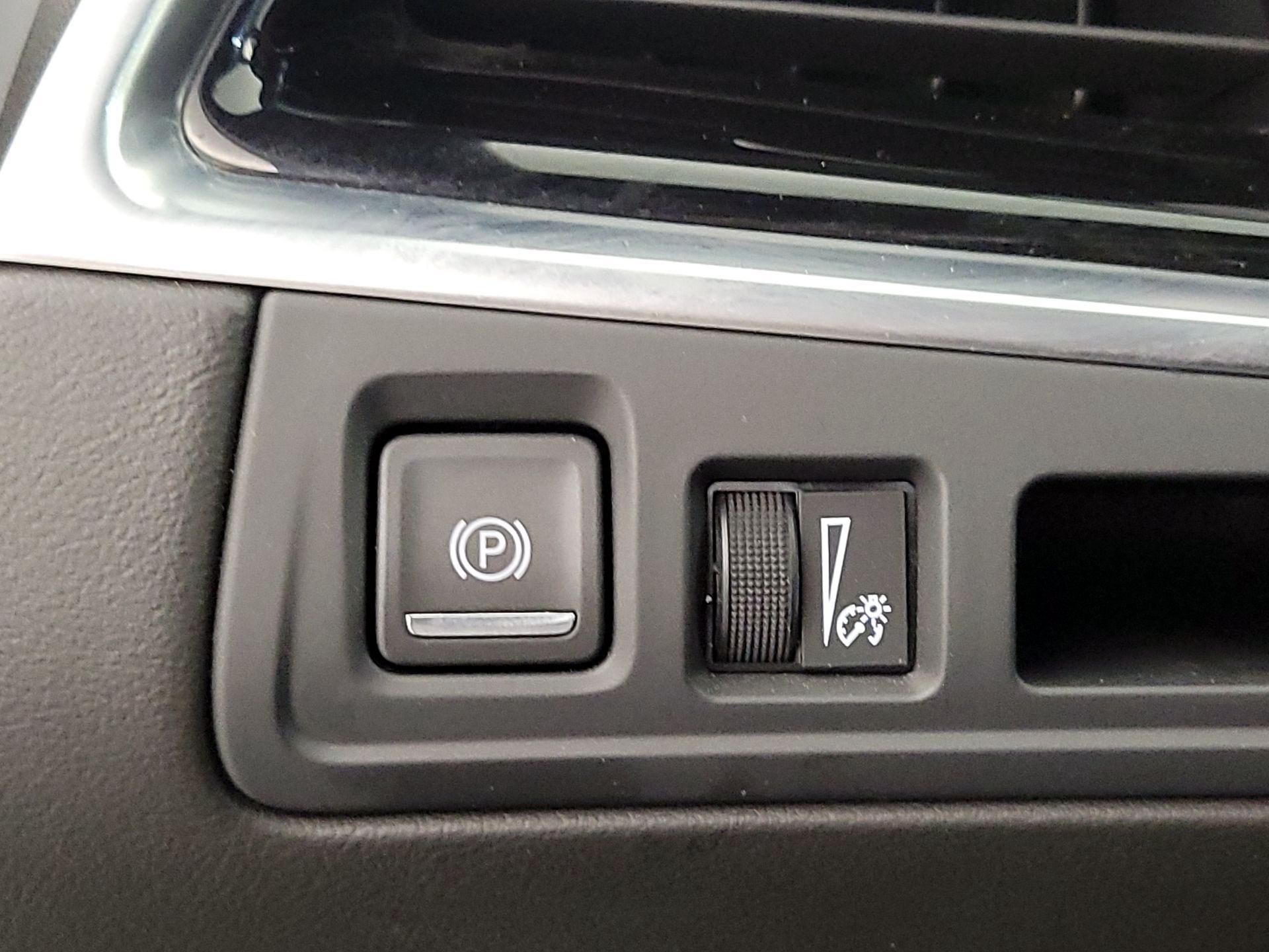 Thumbnail: 2025 Cadillac XT6 - 13