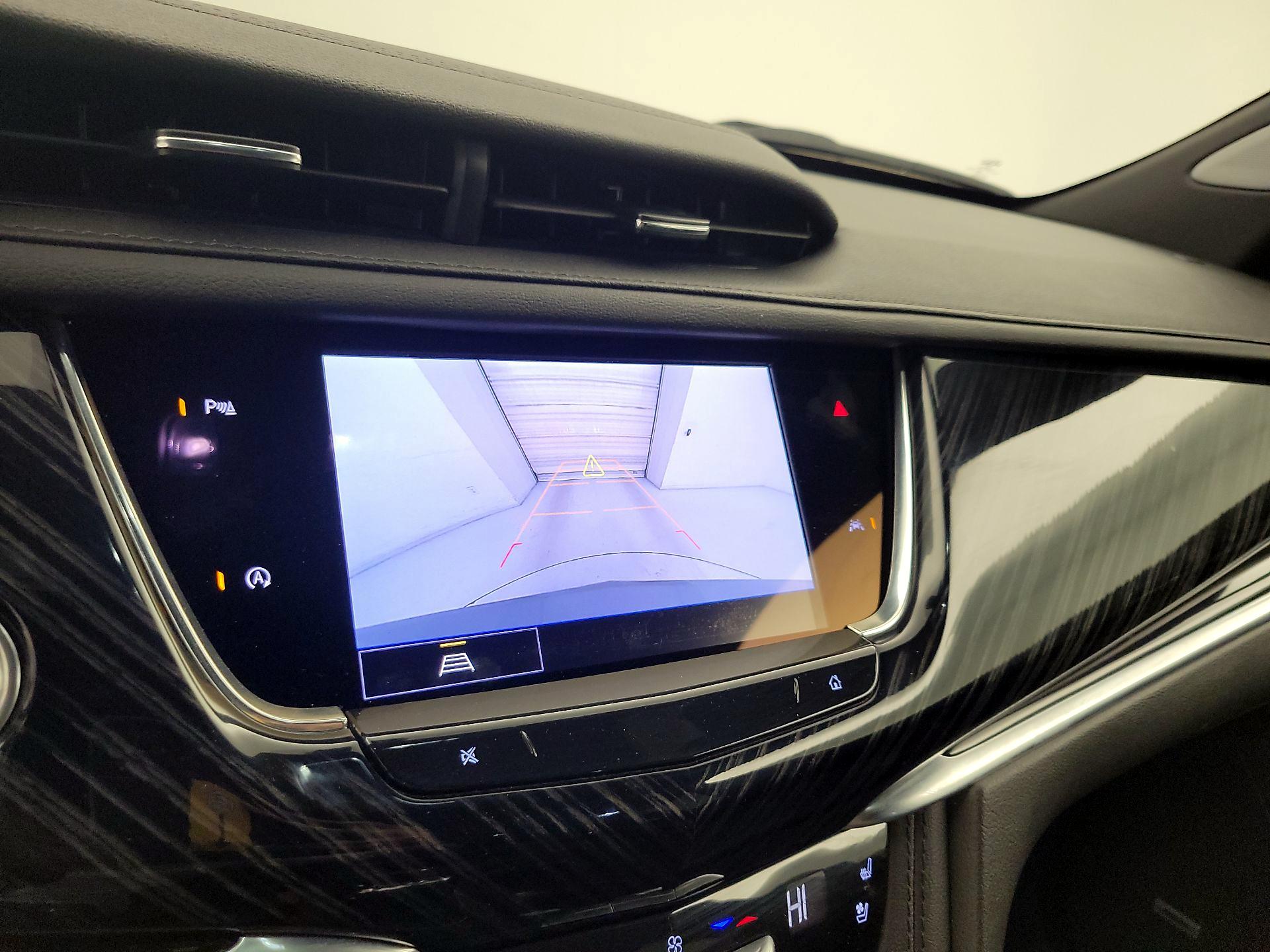 Thumbnail: 2025 Cadillac XT6 - 14