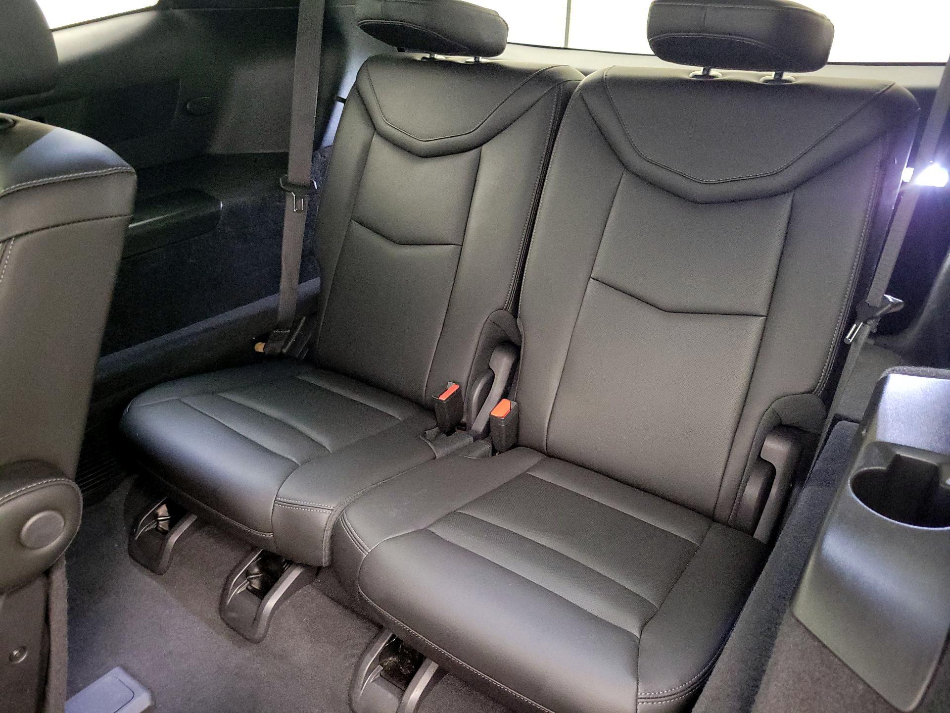 Thumbnail: 2025 Cadillac XT6 - 19