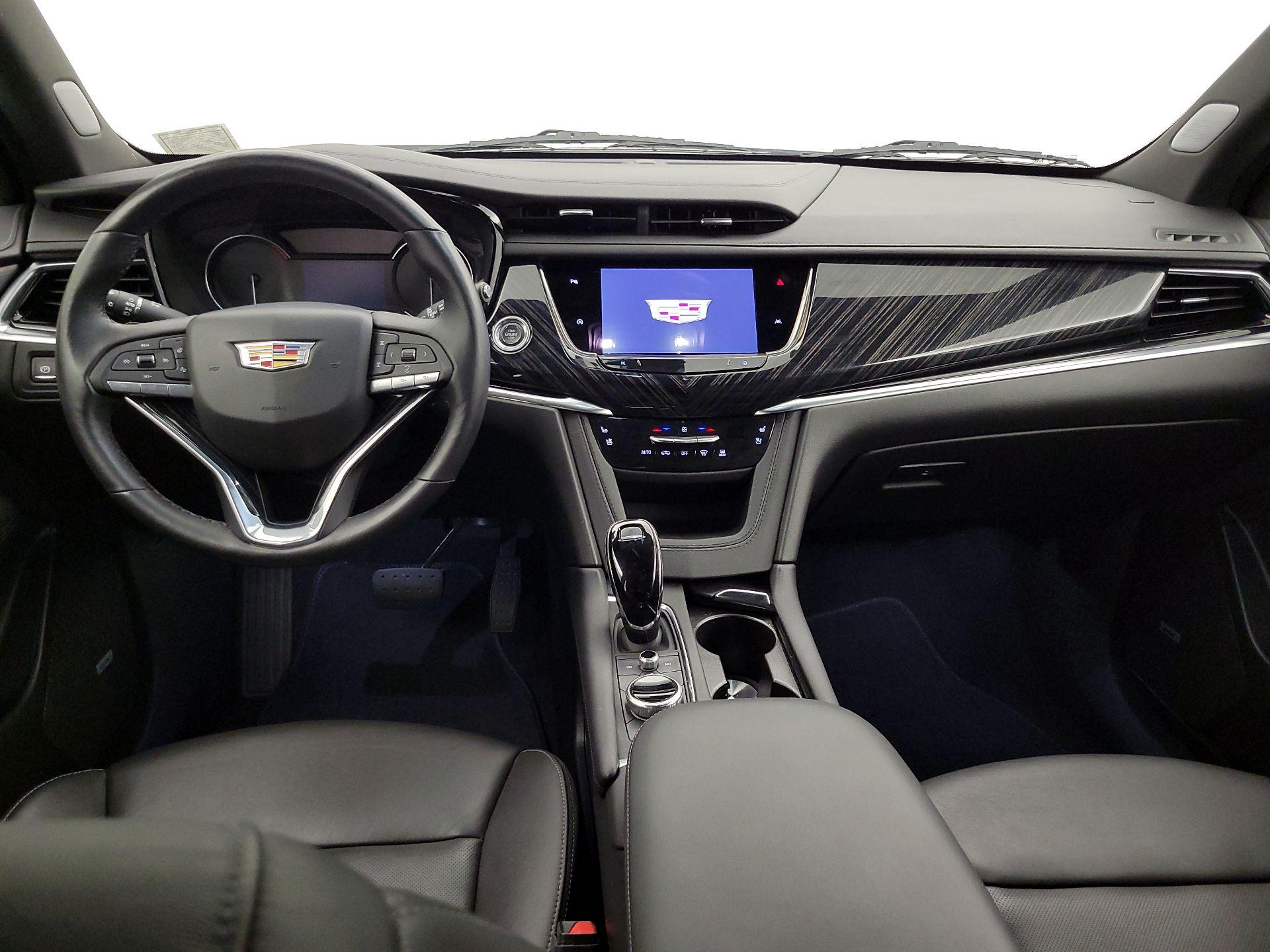 Thumbnail: 2025 Cadillac XT6 - 9