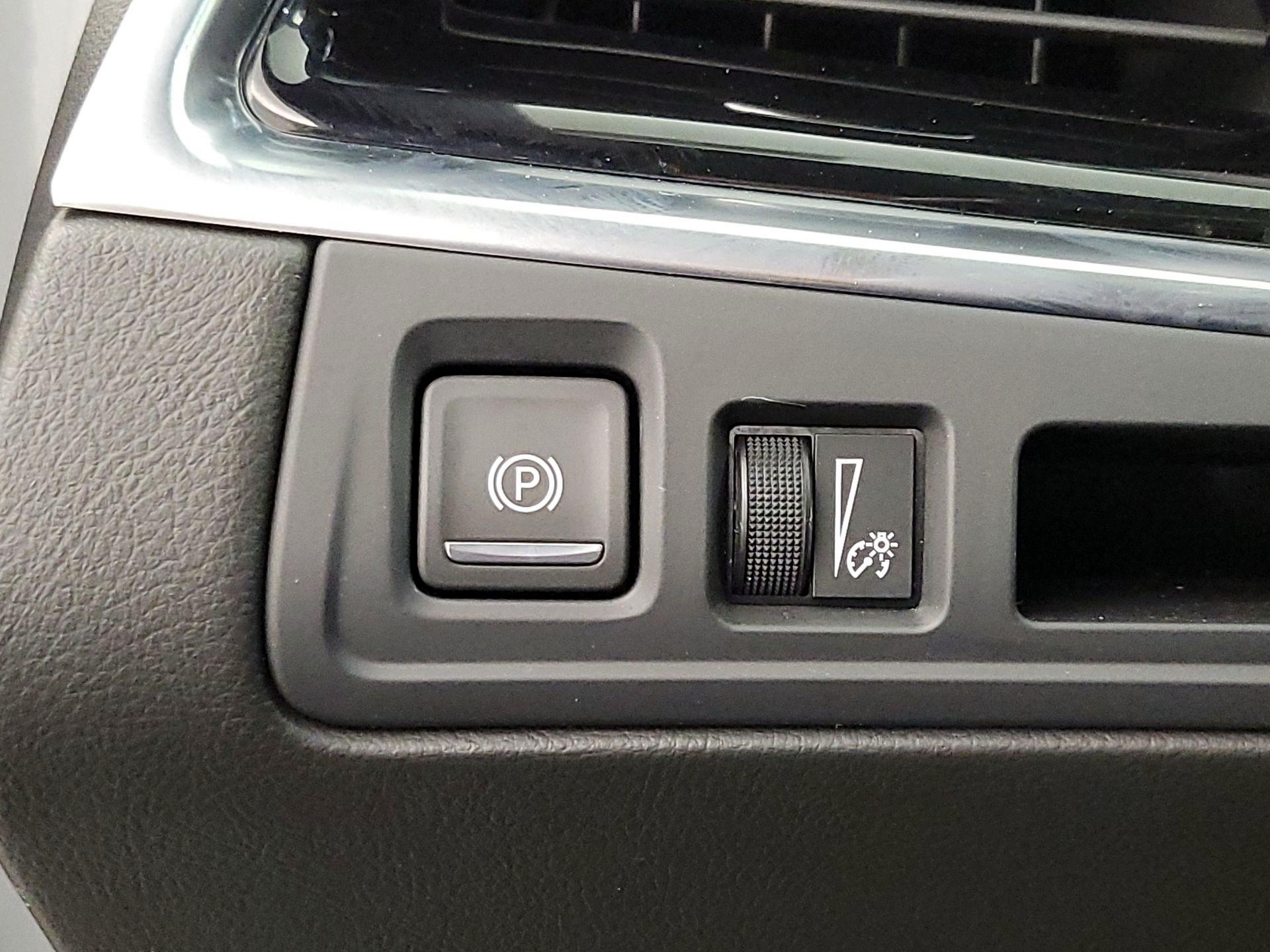 Thumbnail: 2025 Cadillac XT6 - 13