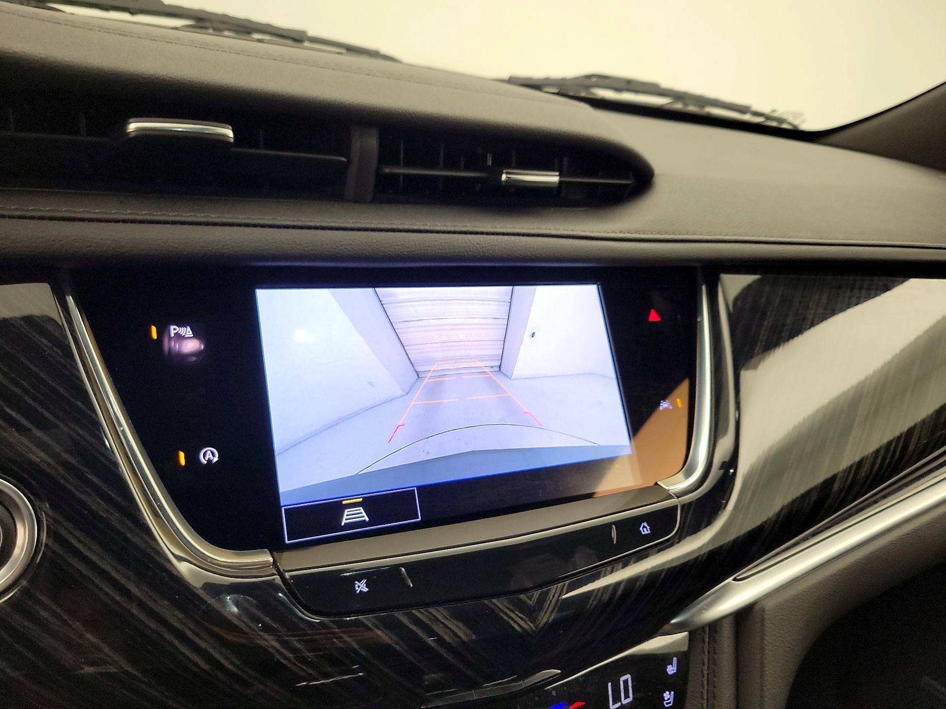 Thumbnail: 2025 Cadillac XT6 - 14