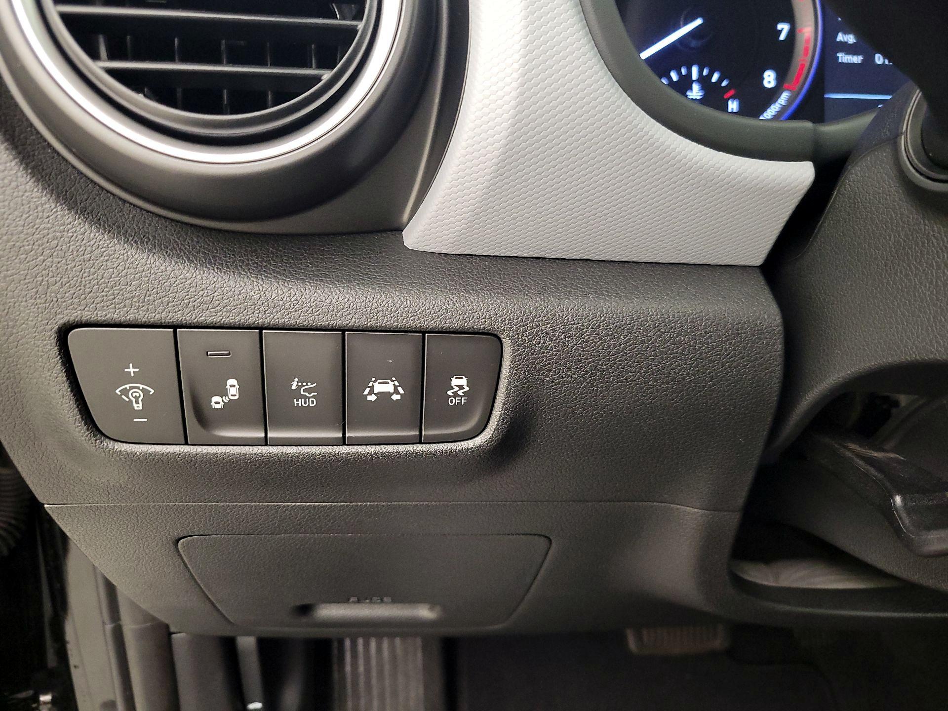 Thumbnail: 2020 Hyundai Kona - 13