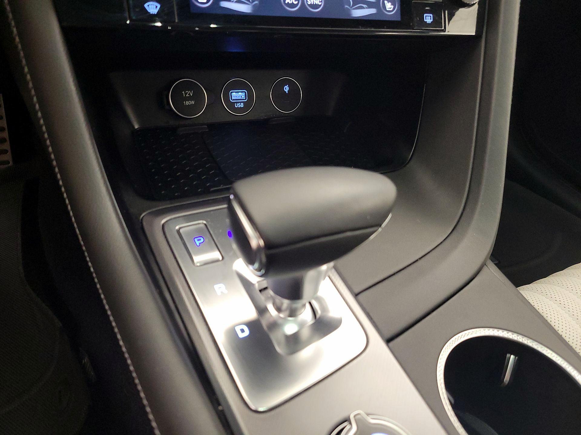 Thumbnail: 2025 Genesis G70 - 18