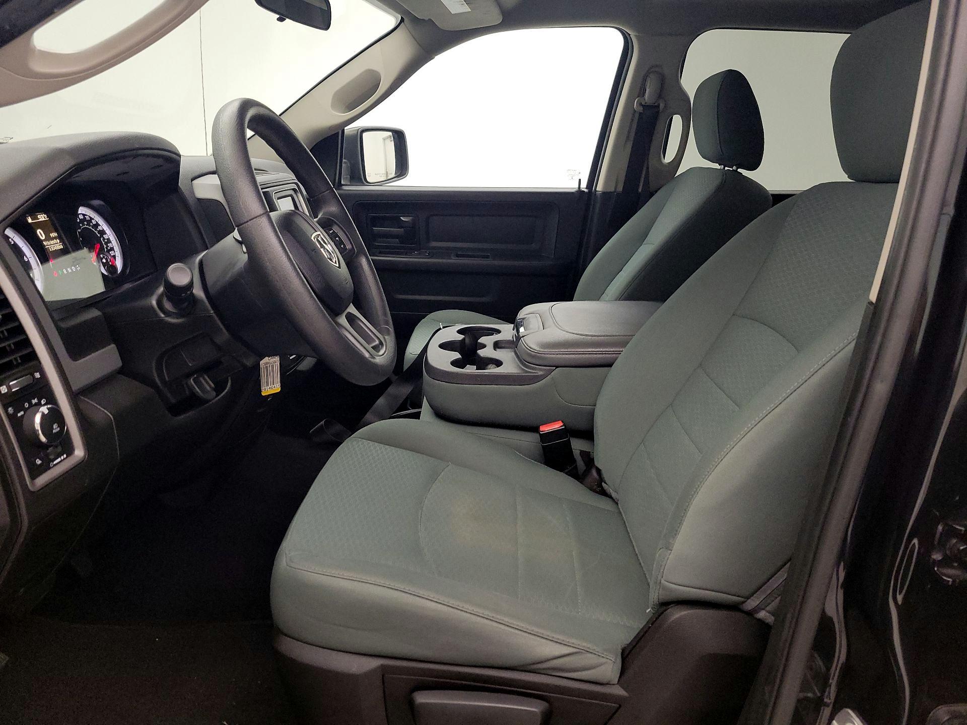 Thumbnail: 2019 RAM 1500 Classic - 11