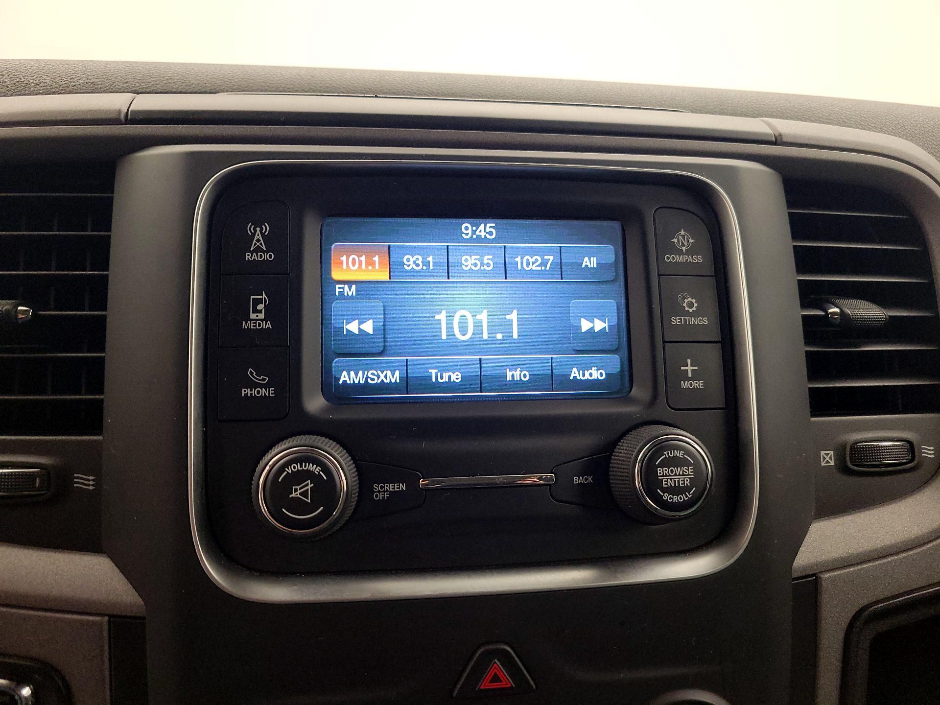 Thumbnail: 2019 RAM 1500 Classic - 15