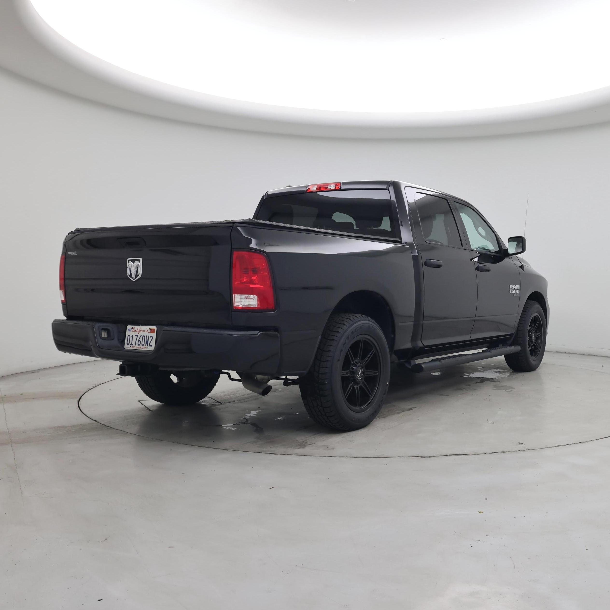 Thumbnail: 2019 RAM 1500 Classic - 8