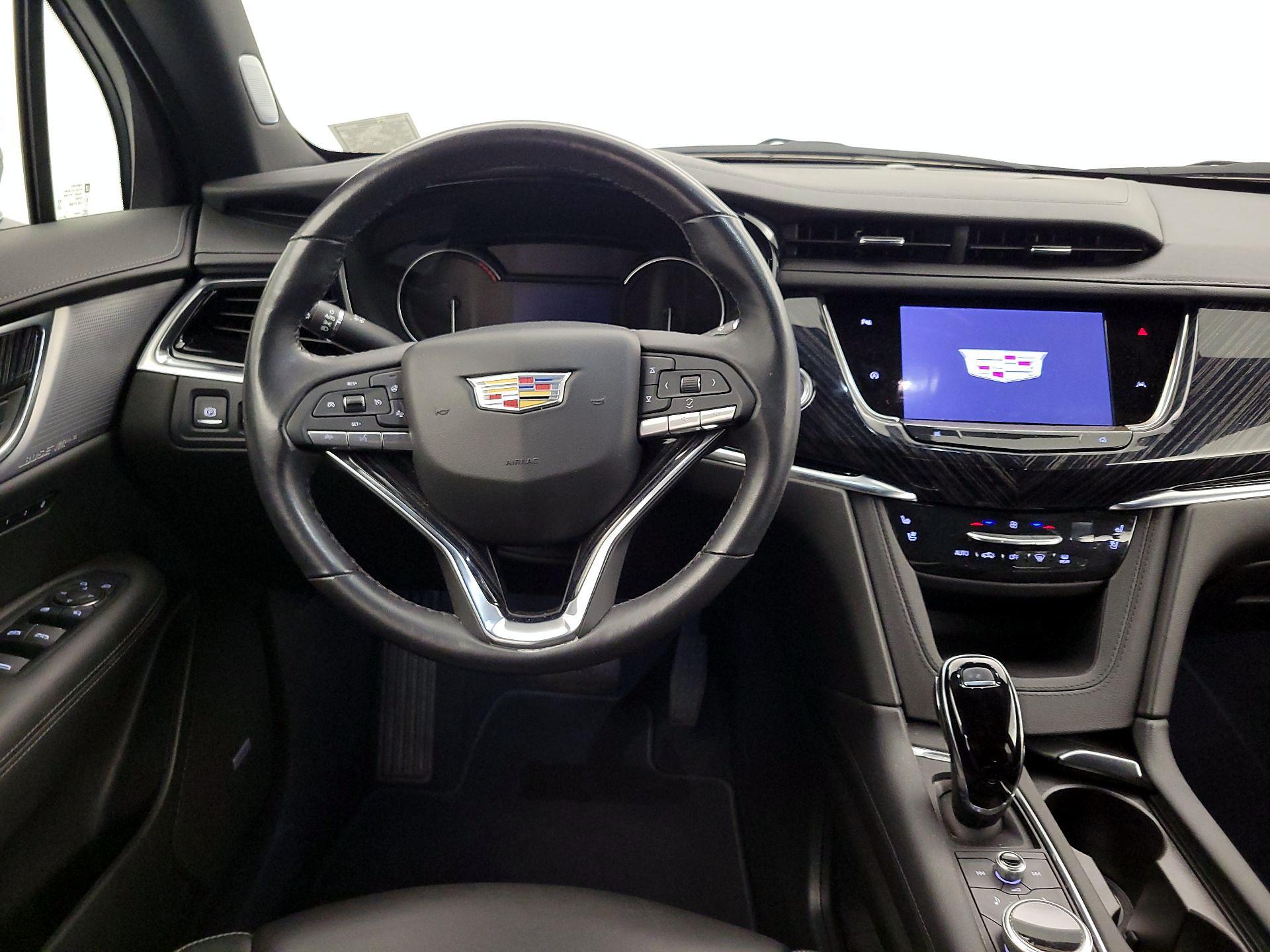 Thumbnail: 2025 Cadillac XT6 - 10