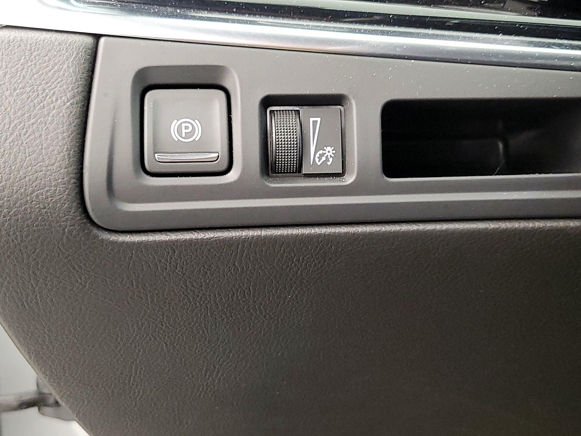 Thumbnail: 2025 Cadillac XT6 - 13