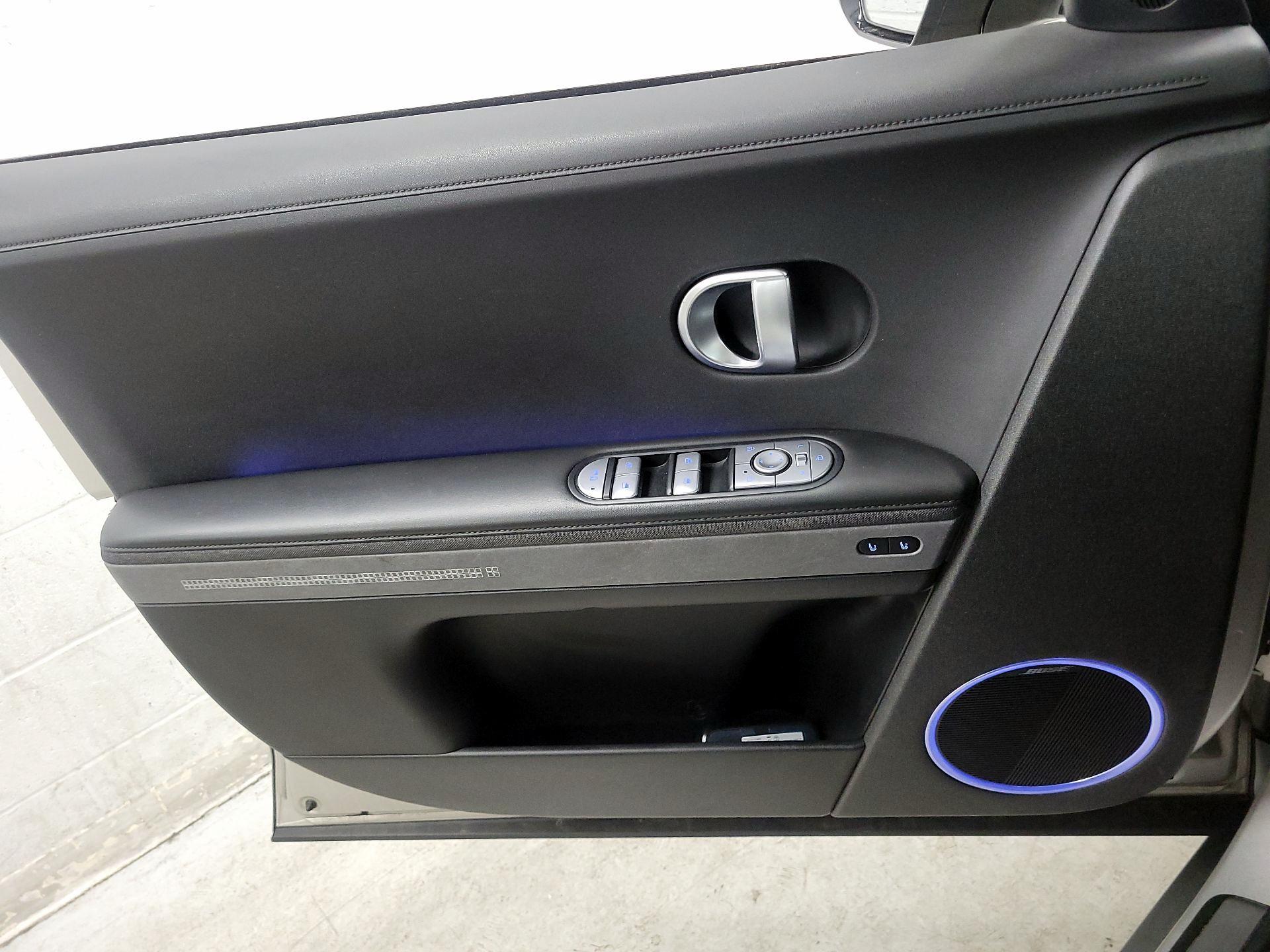 Thumbnail: 2023 Hyundai Ioniq 5 - 12