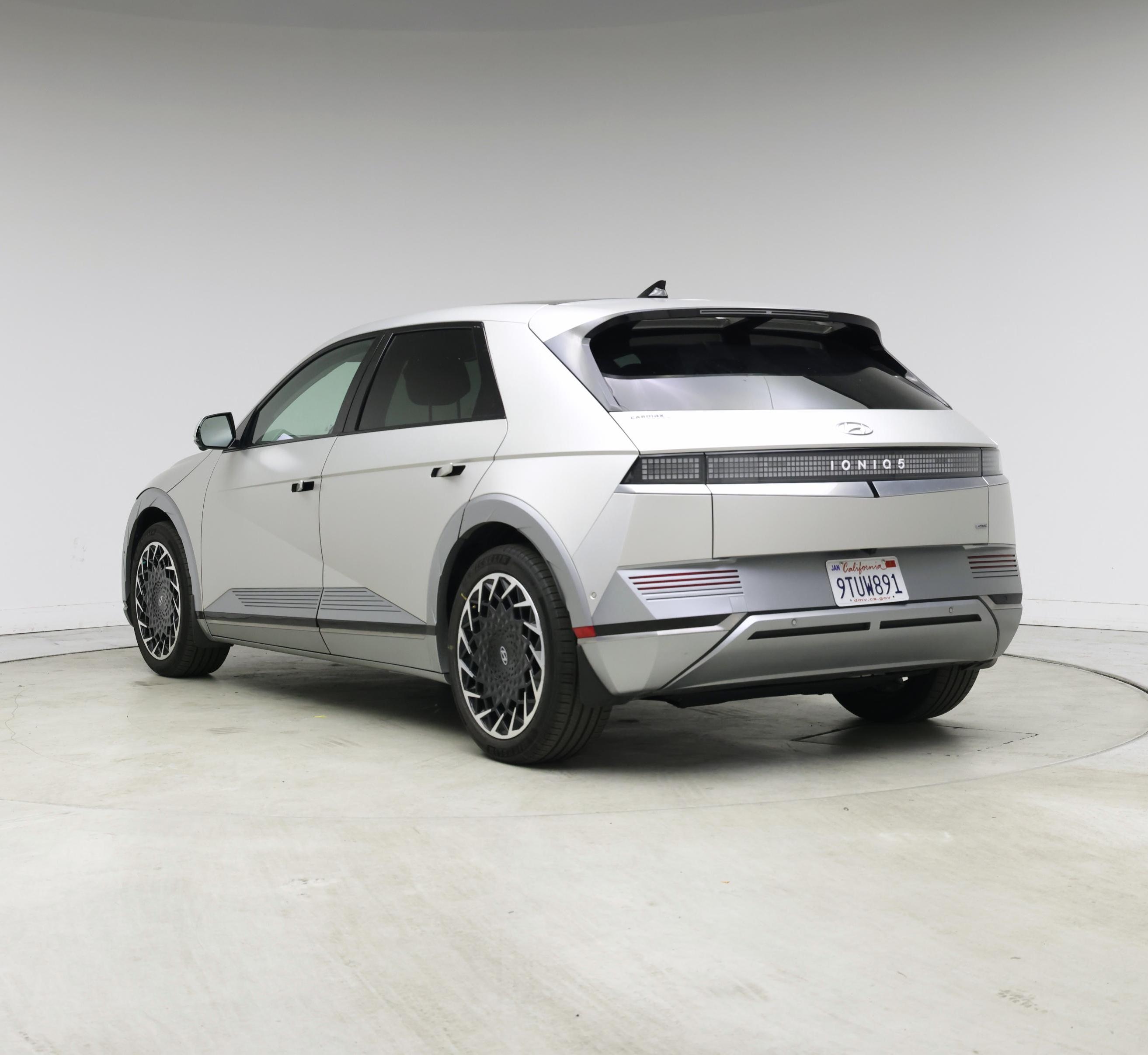 Thumbnail: 2023 Hyundai Ioniq 5 - 2