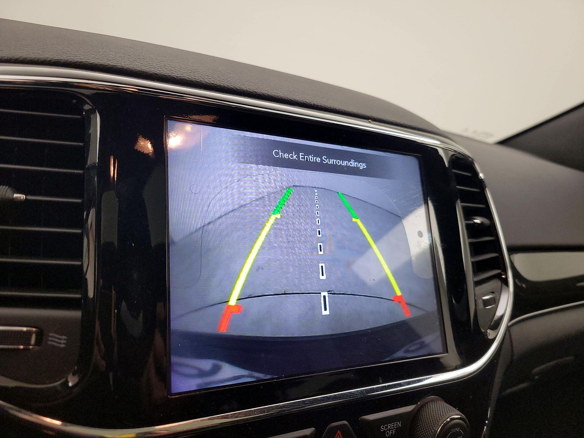 Thumbnail: 2020 Jeep Grand Cherokee - 14