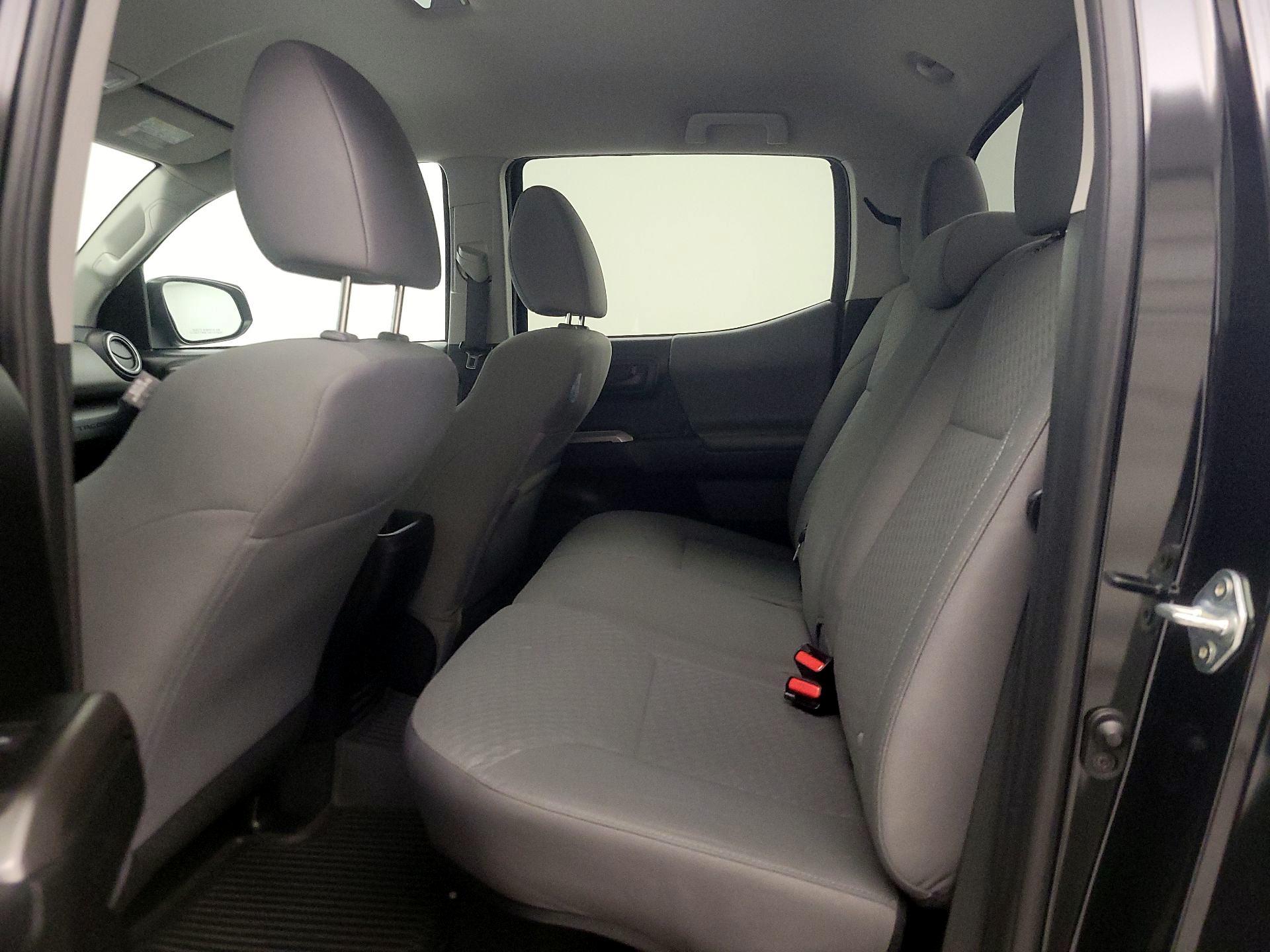 Thumbnail: 2022 Toyota Tacoma - 19