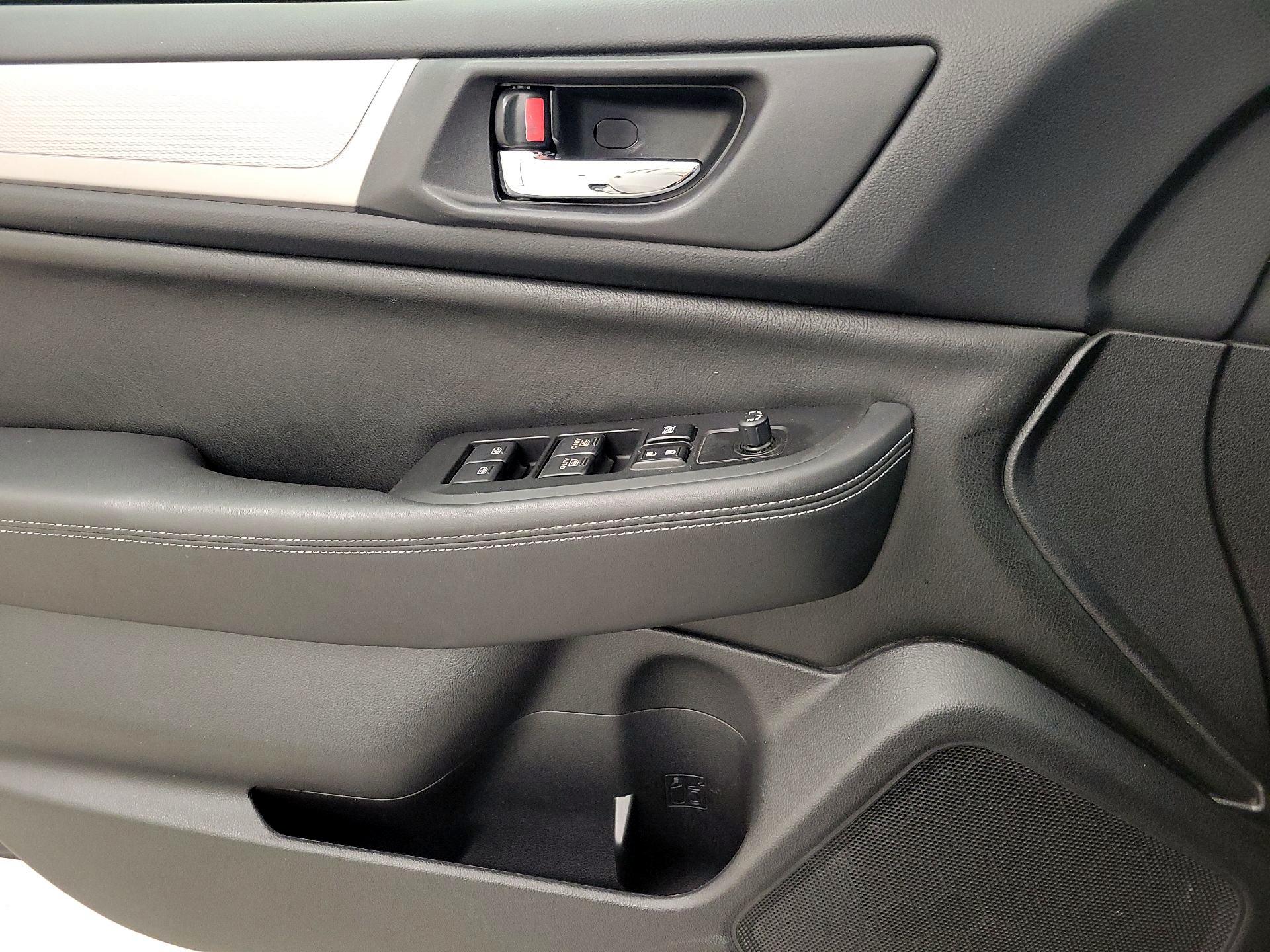 Thumbnail: 2015 Subaru Legacy - 12