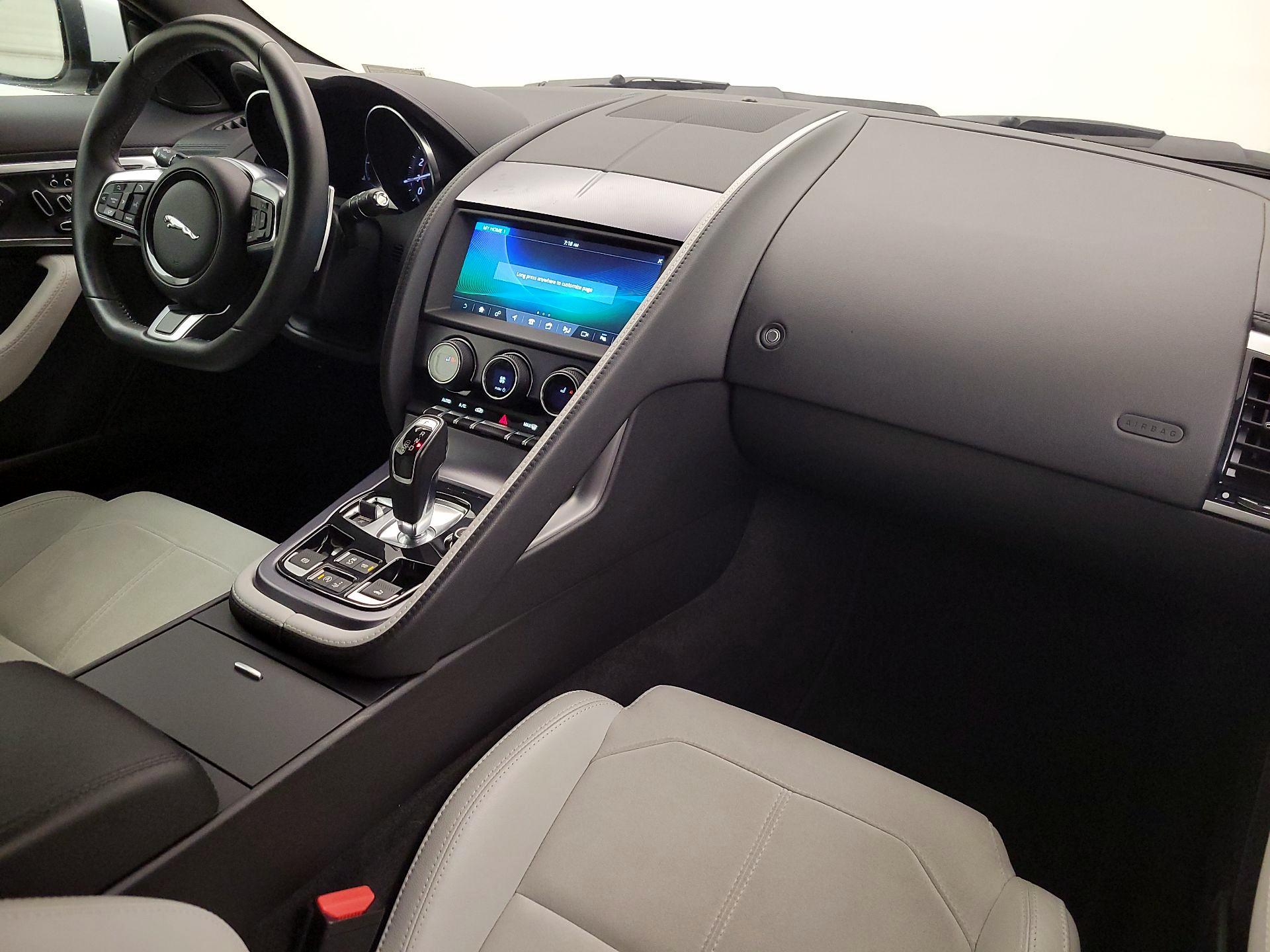 Thumbnail: 2020 Jaguar F-Type - 9