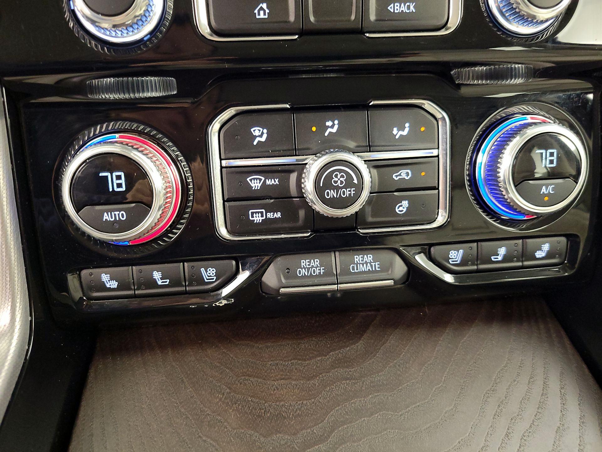 Thumbnail: 2024 GMC Yukon - 17