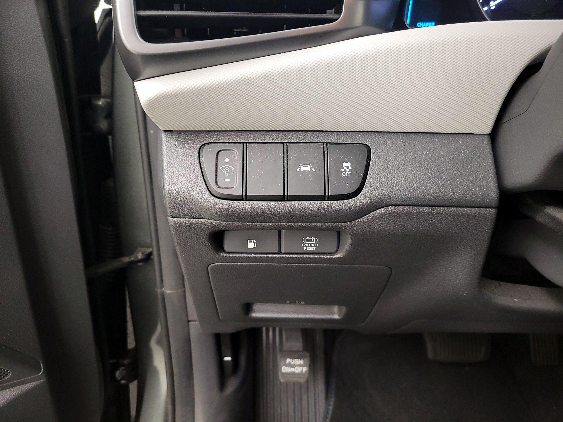 Thumbnail: 2020 Hyundai Ioniq - 13