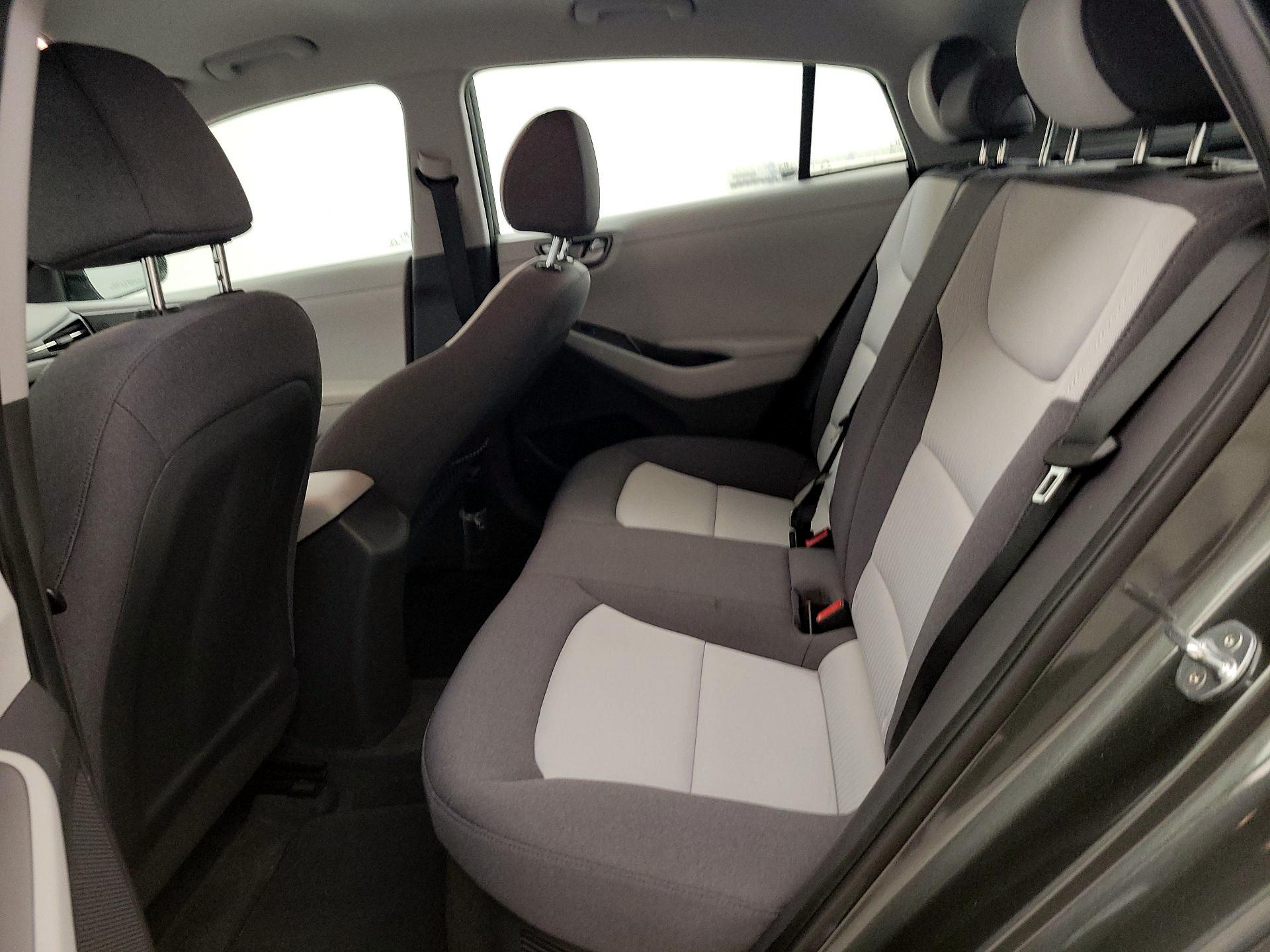 Thumbnail: 2020 Hyundai Ioniq - 19