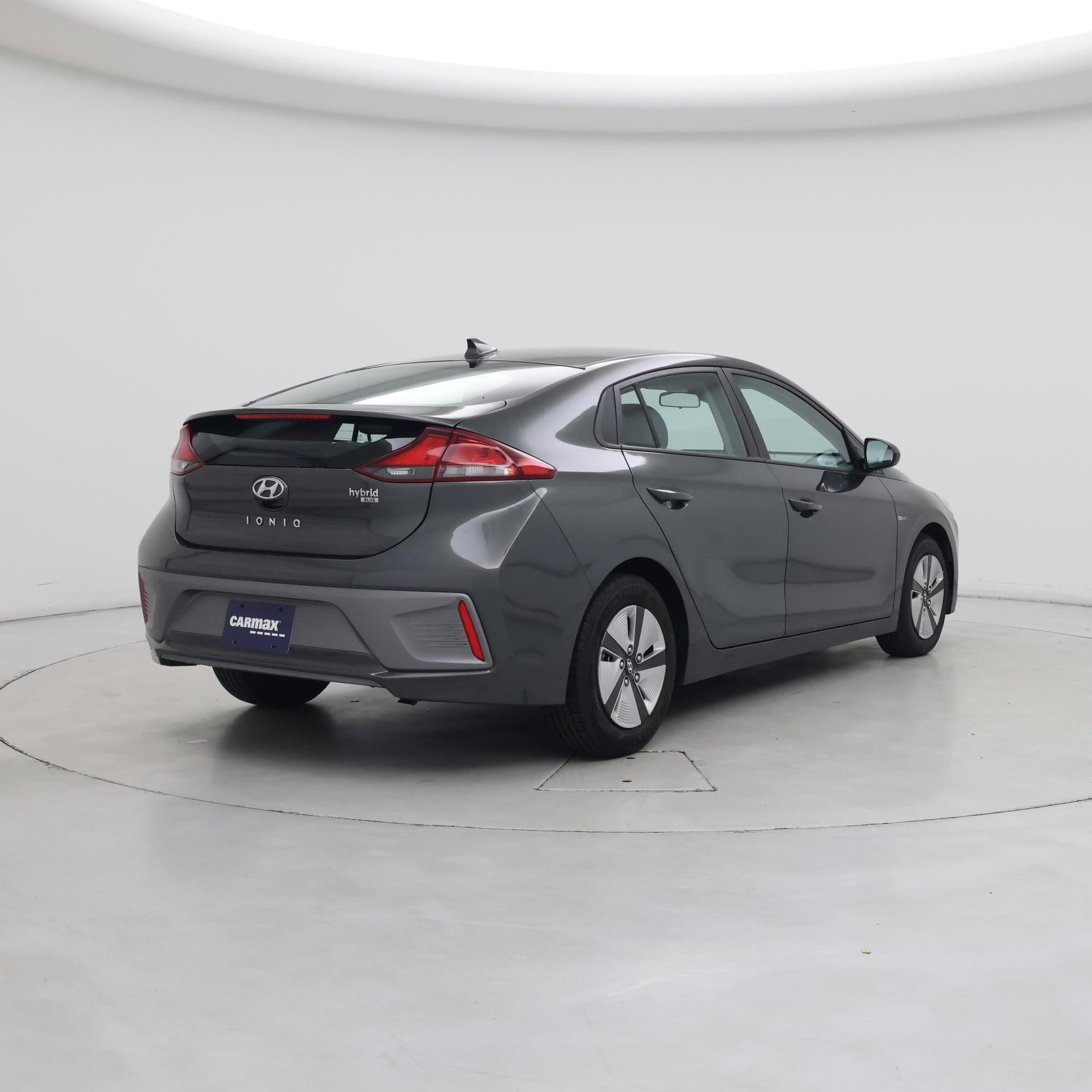 Thumbnail: 2020 Hyundai Ioniq - 8