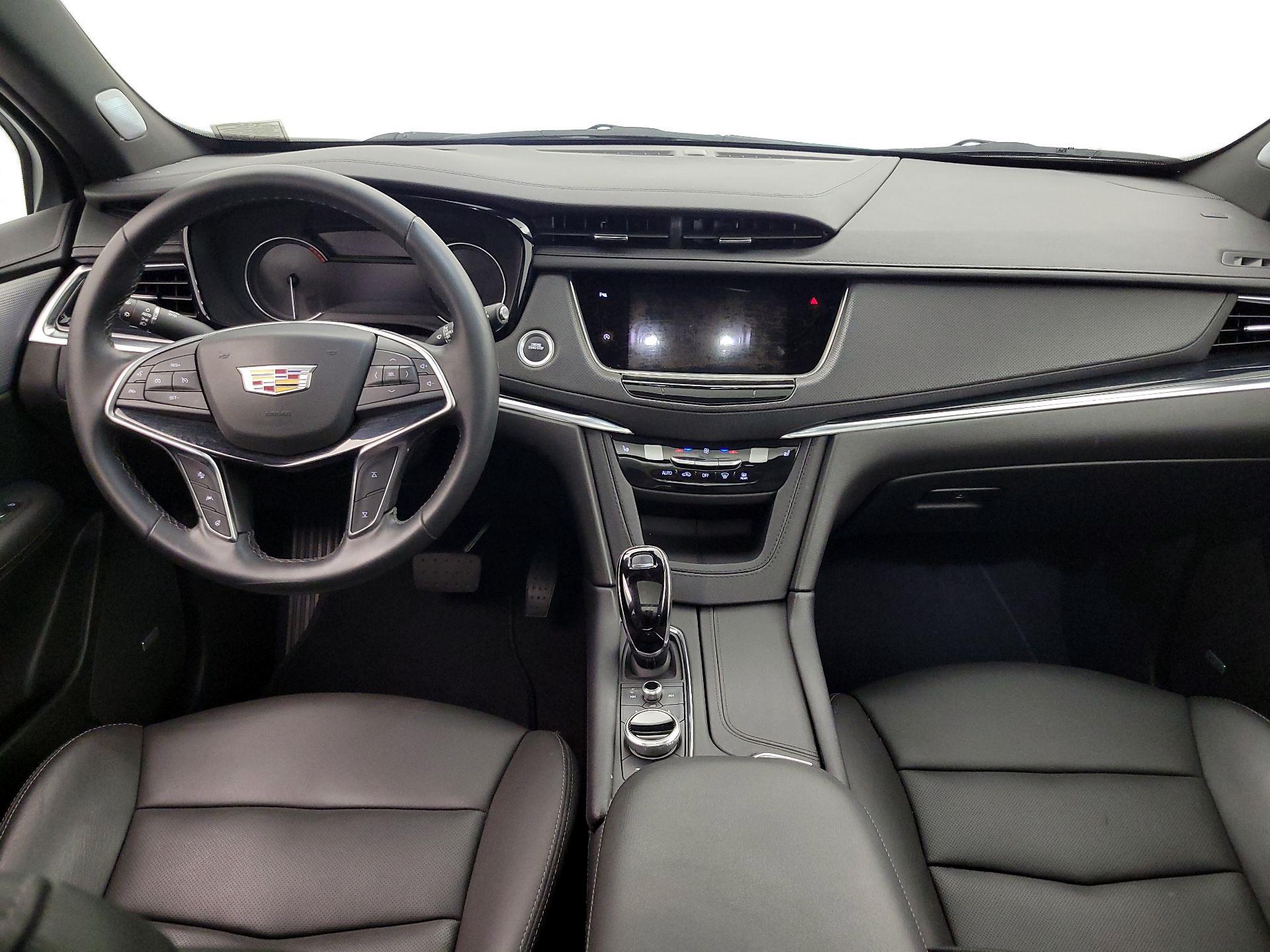 Thumbnail: 2025 Cadillac XT5 - 9