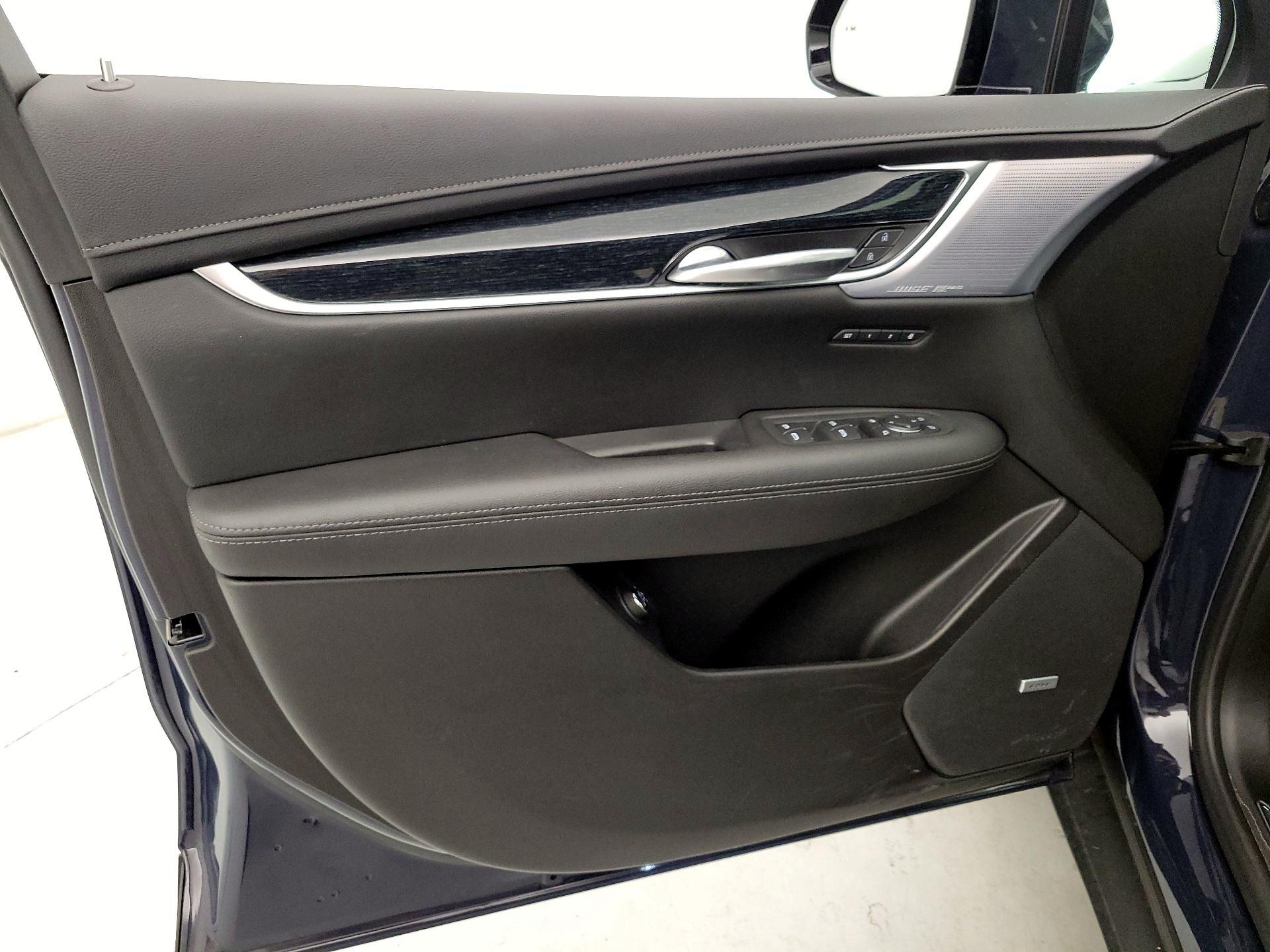 Thumbnail: 2025 Cadillac XT5 - 12