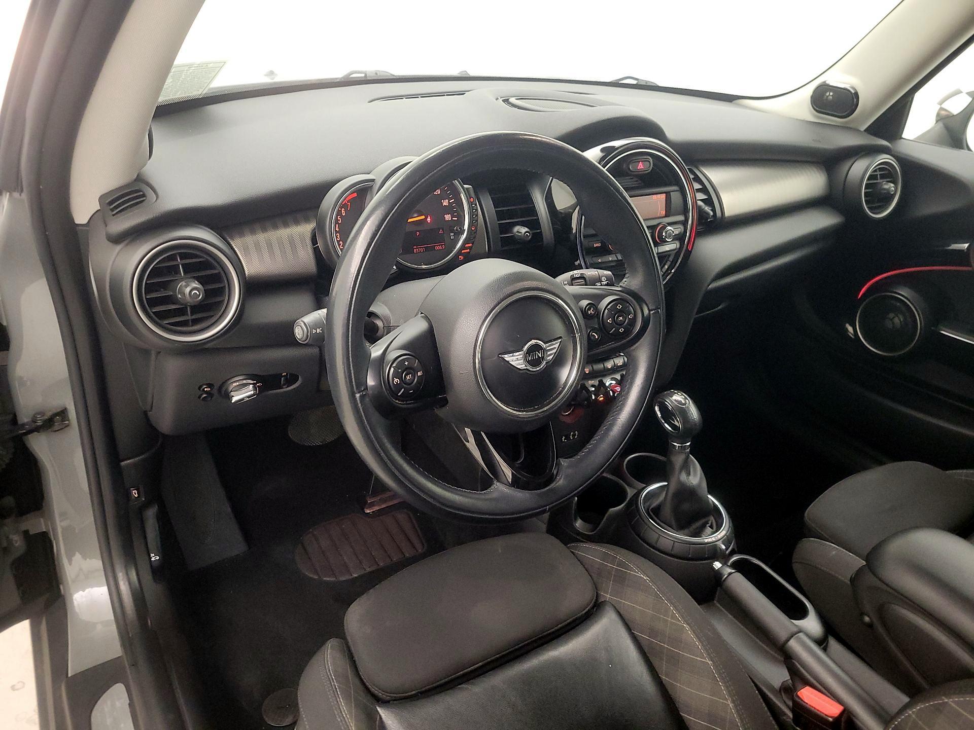 Thumbnail: 2015 MINI Cooper - 9