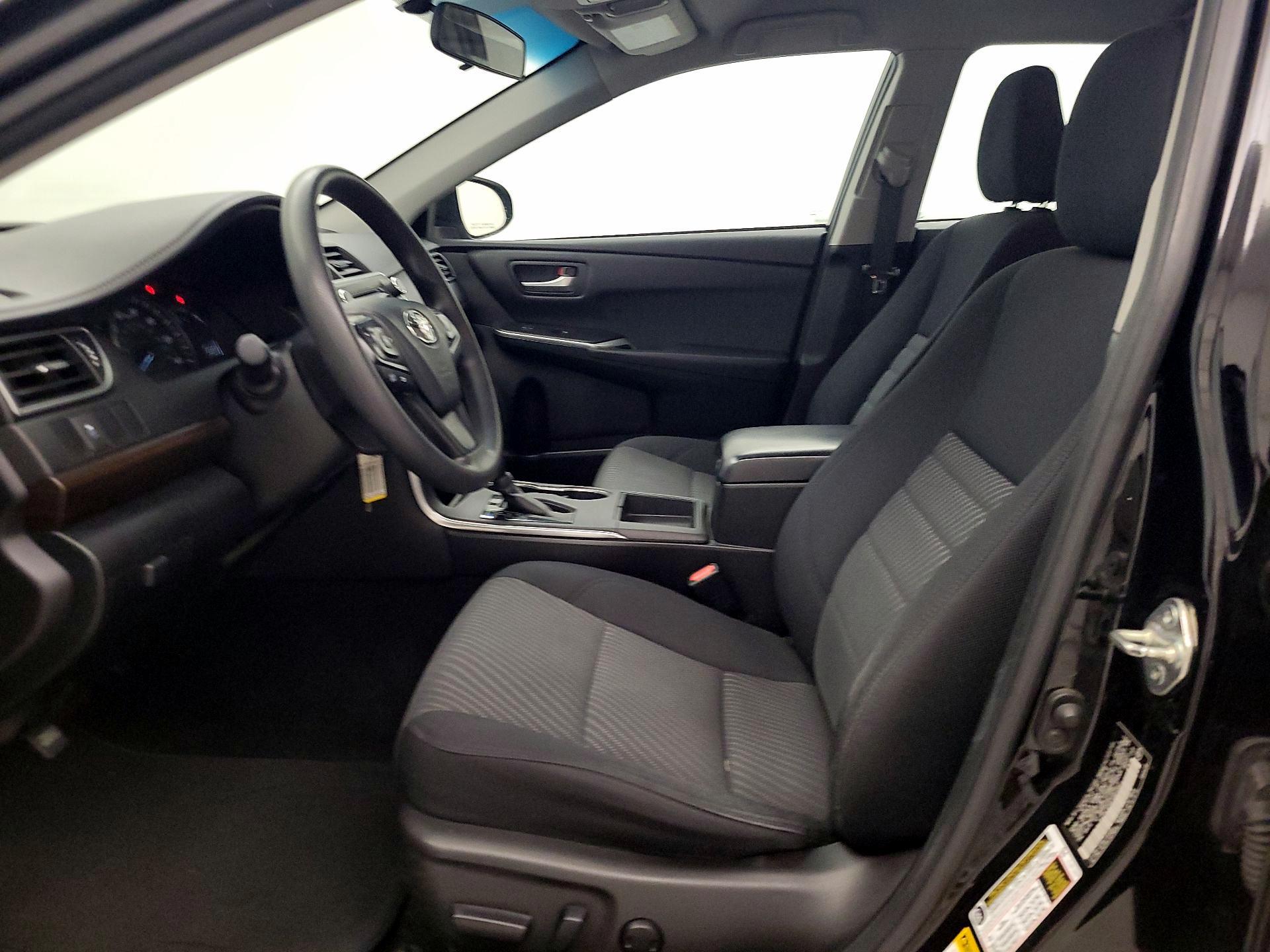 Thumbnail: 2015 Toyota Camry - 11