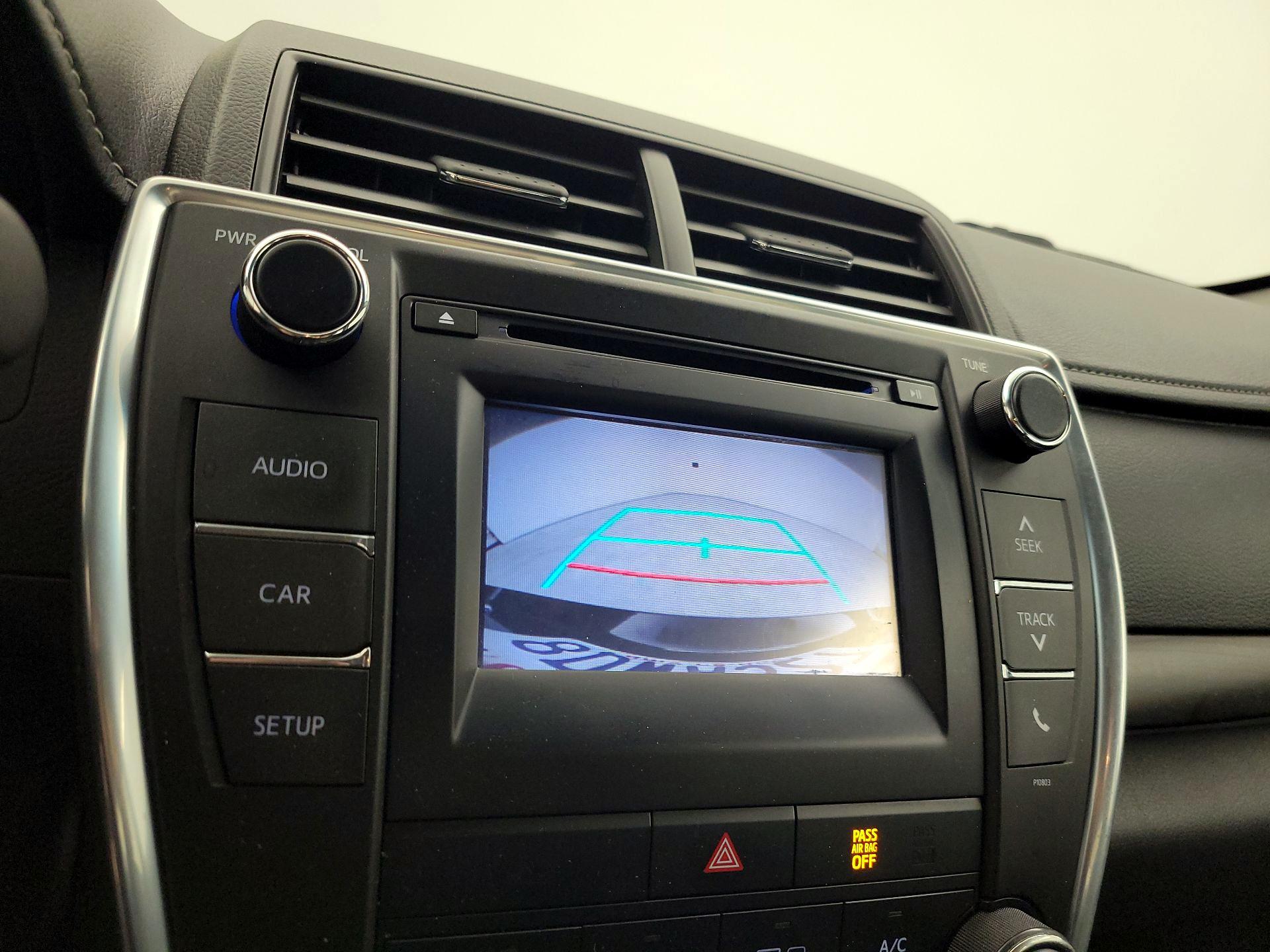 Thumbnail: 2015 Toyota Camry - 14