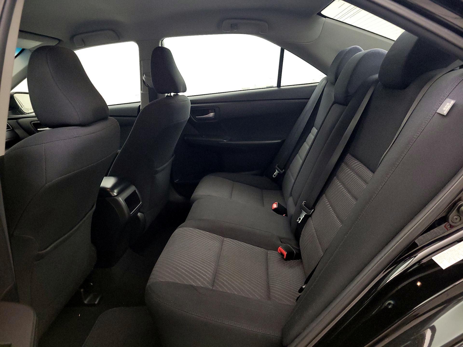 Thumbnail: 2015 Toyota Camry - 19