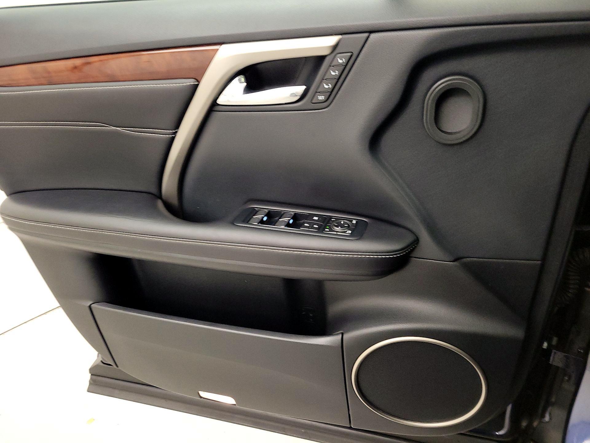 Thumbnail: 2019 Lexus RX - 12