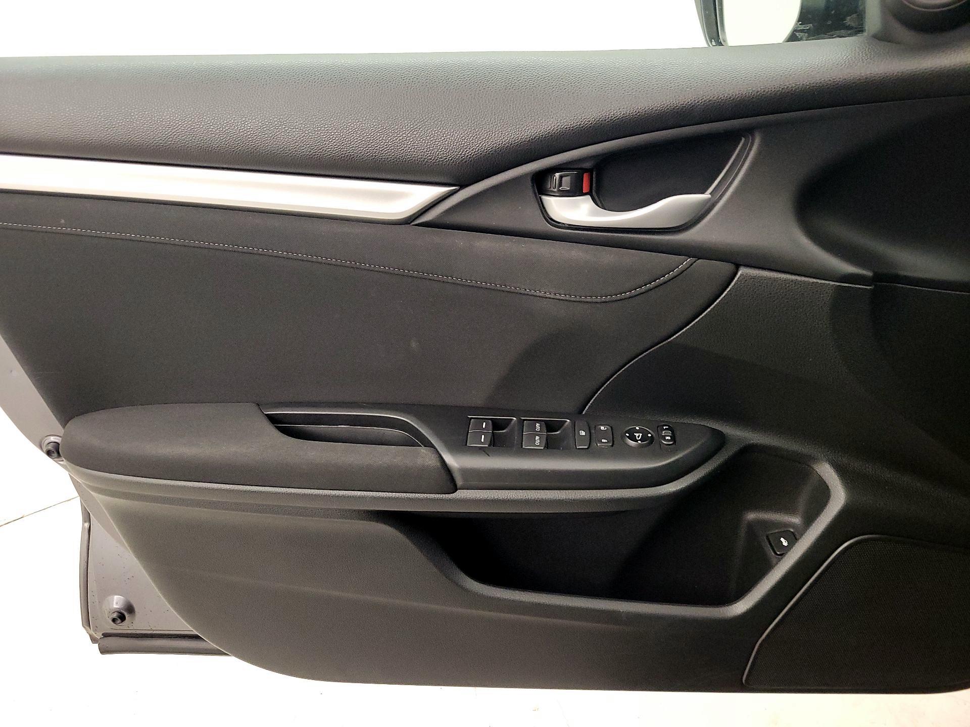 Thumbnail: 2018 Honda Civic - 12