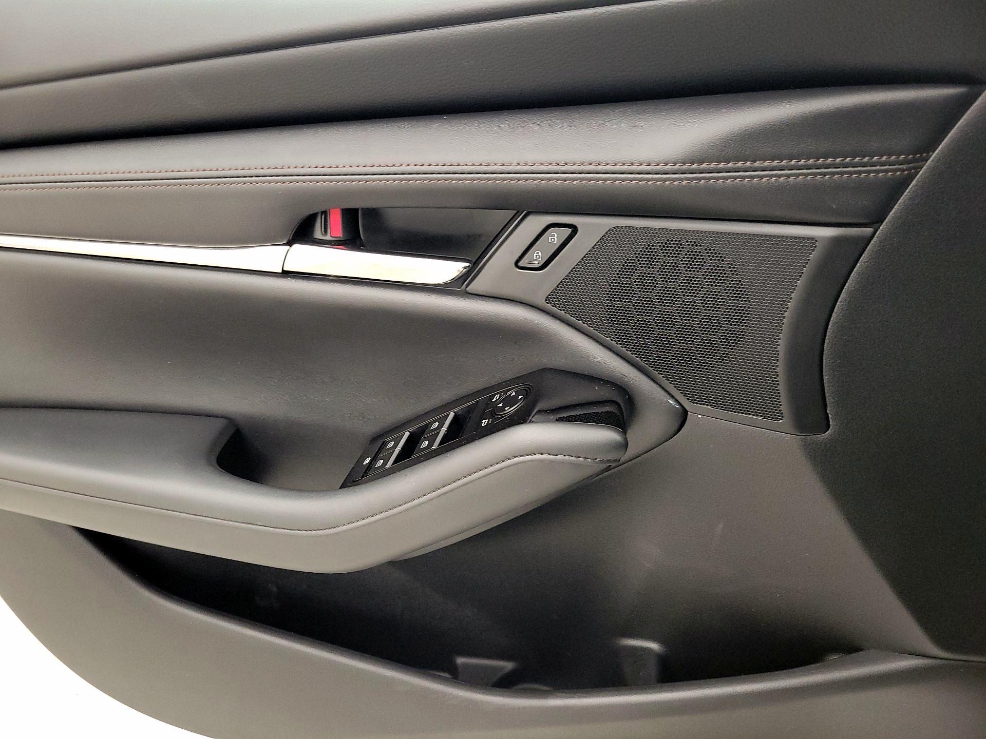 Thumbnail: 2021 Mazda Mazda3 - 12