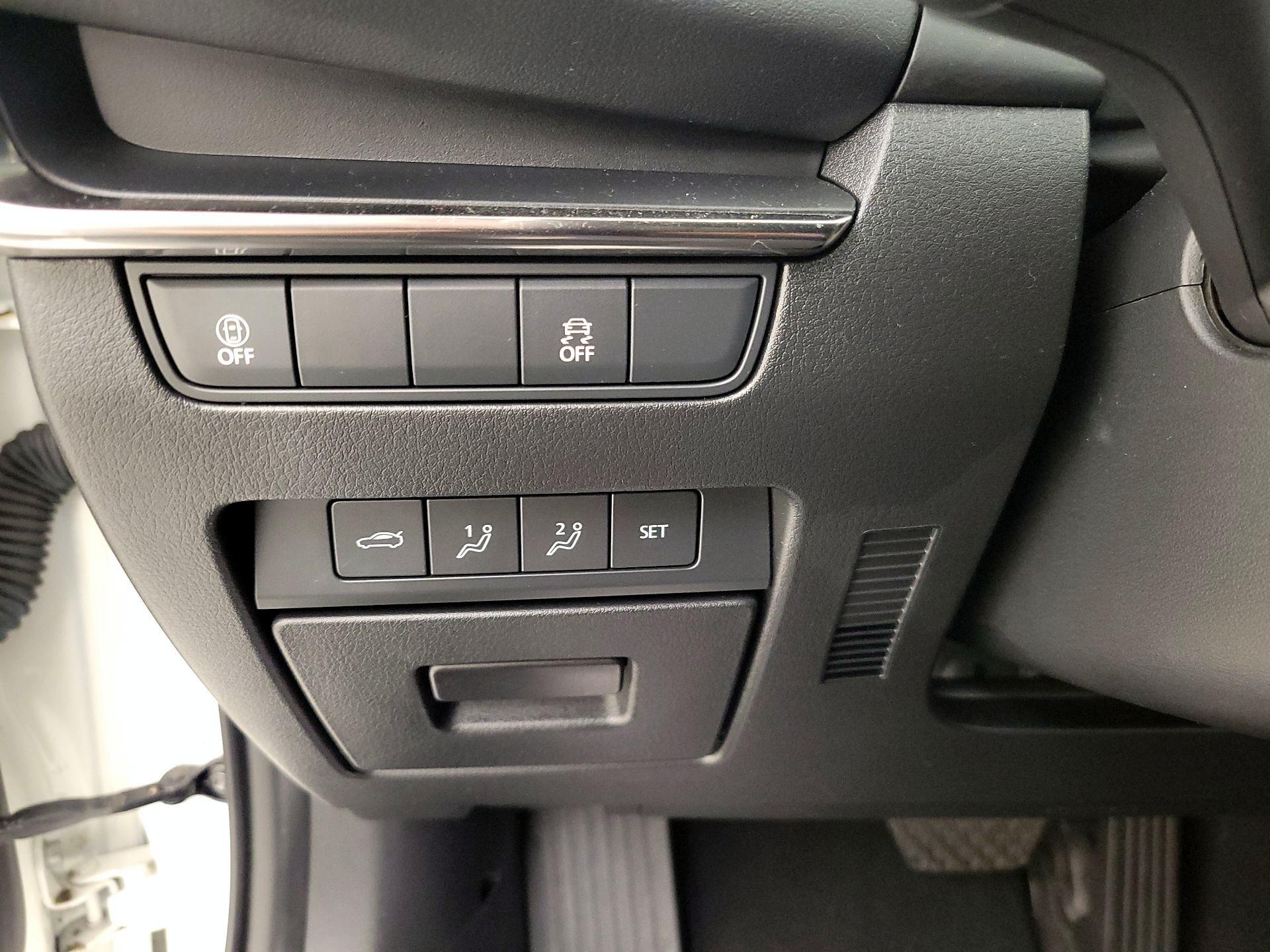 Thumbnail: 2021 Mazda Mazda3 - 13