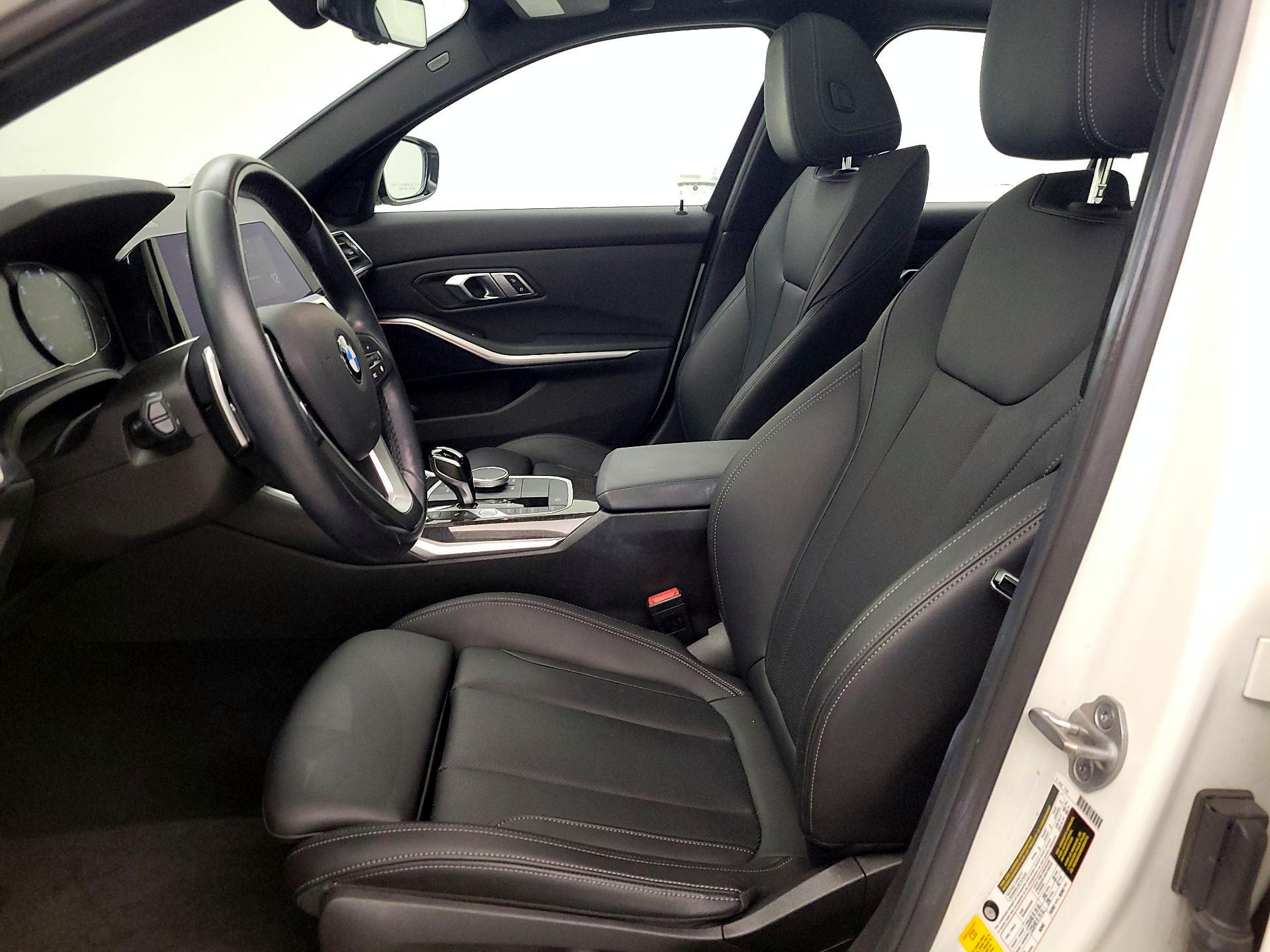 Thumbnail: 2022 BMW 3 Series - 11