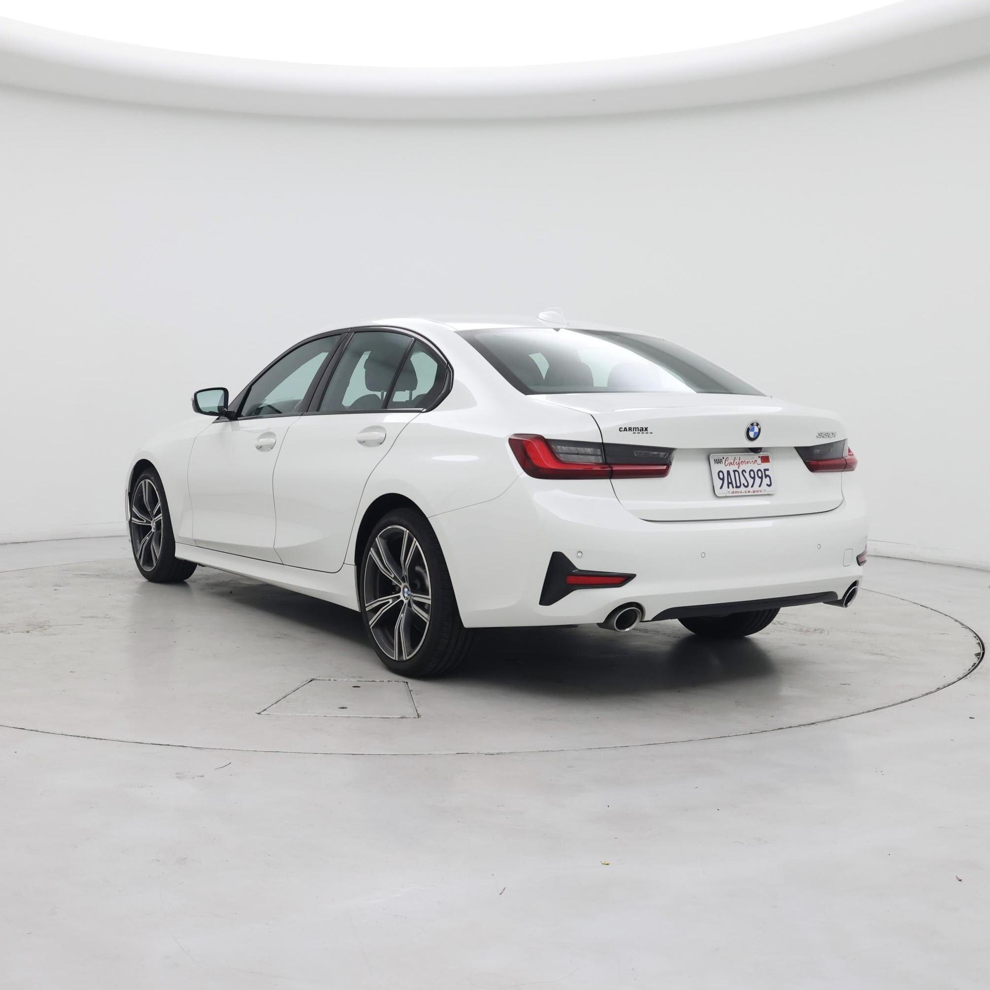 Thumbnail: 2022 BMW 3 Series - 2