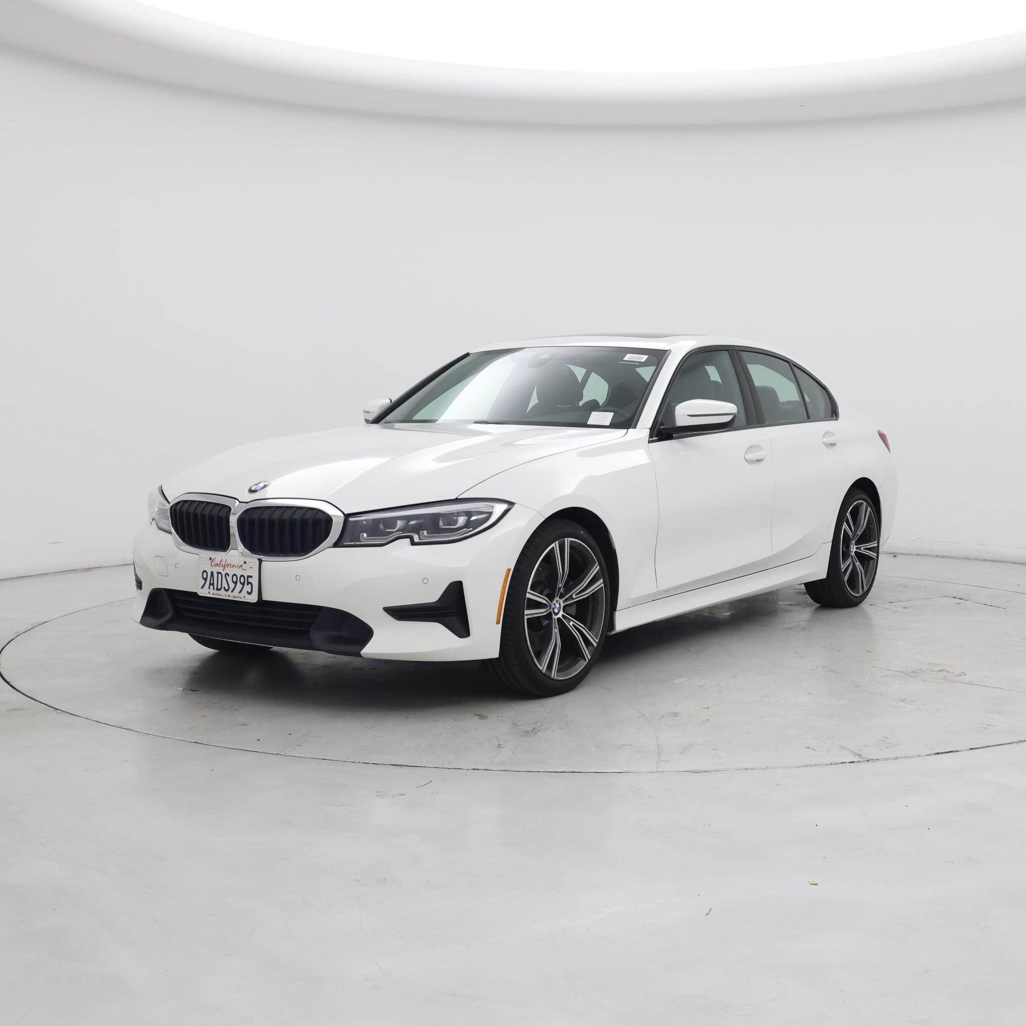 Thumbnail: 2022 BMW 3 Series - 4